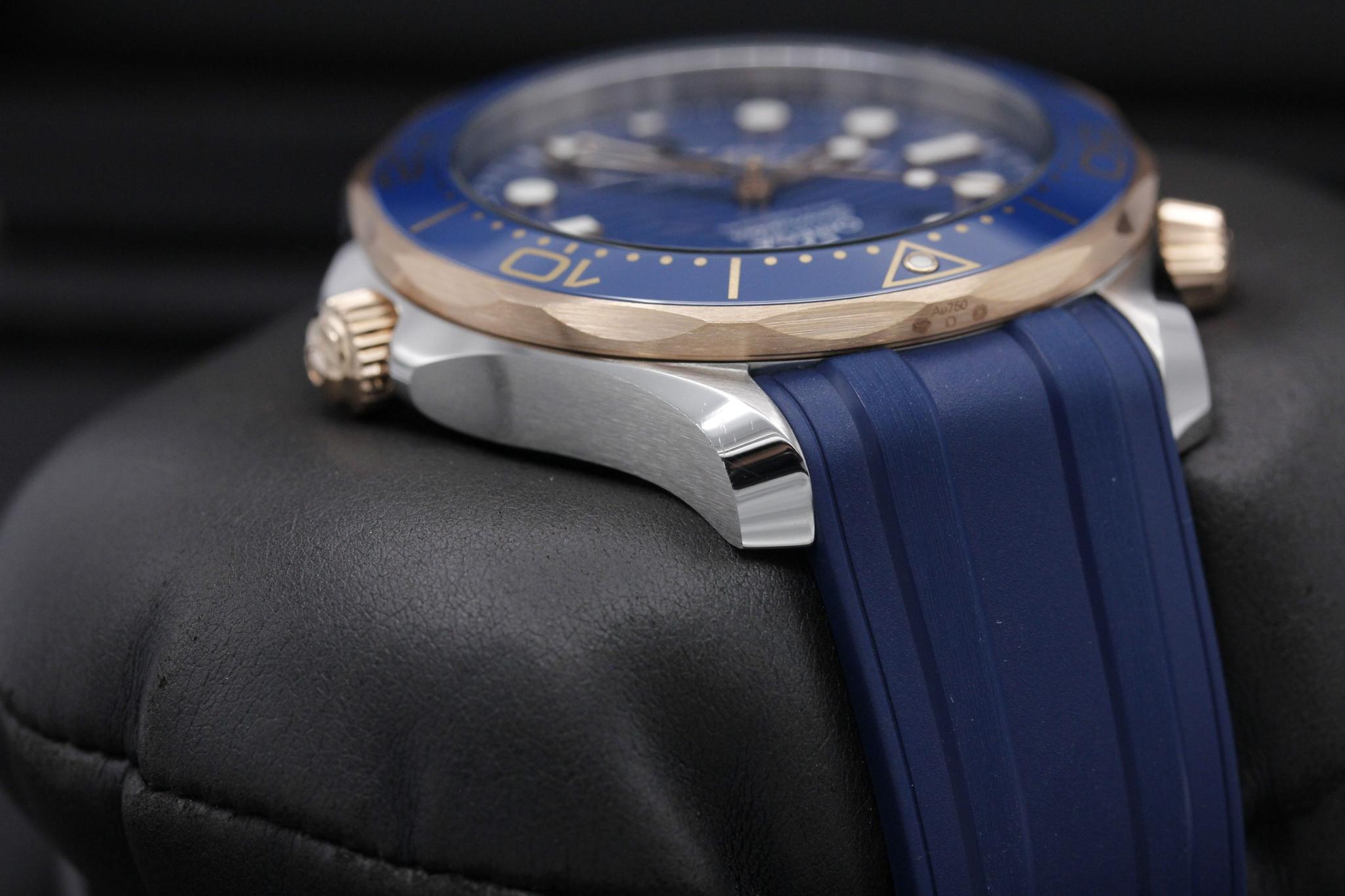 Watch Image 4
