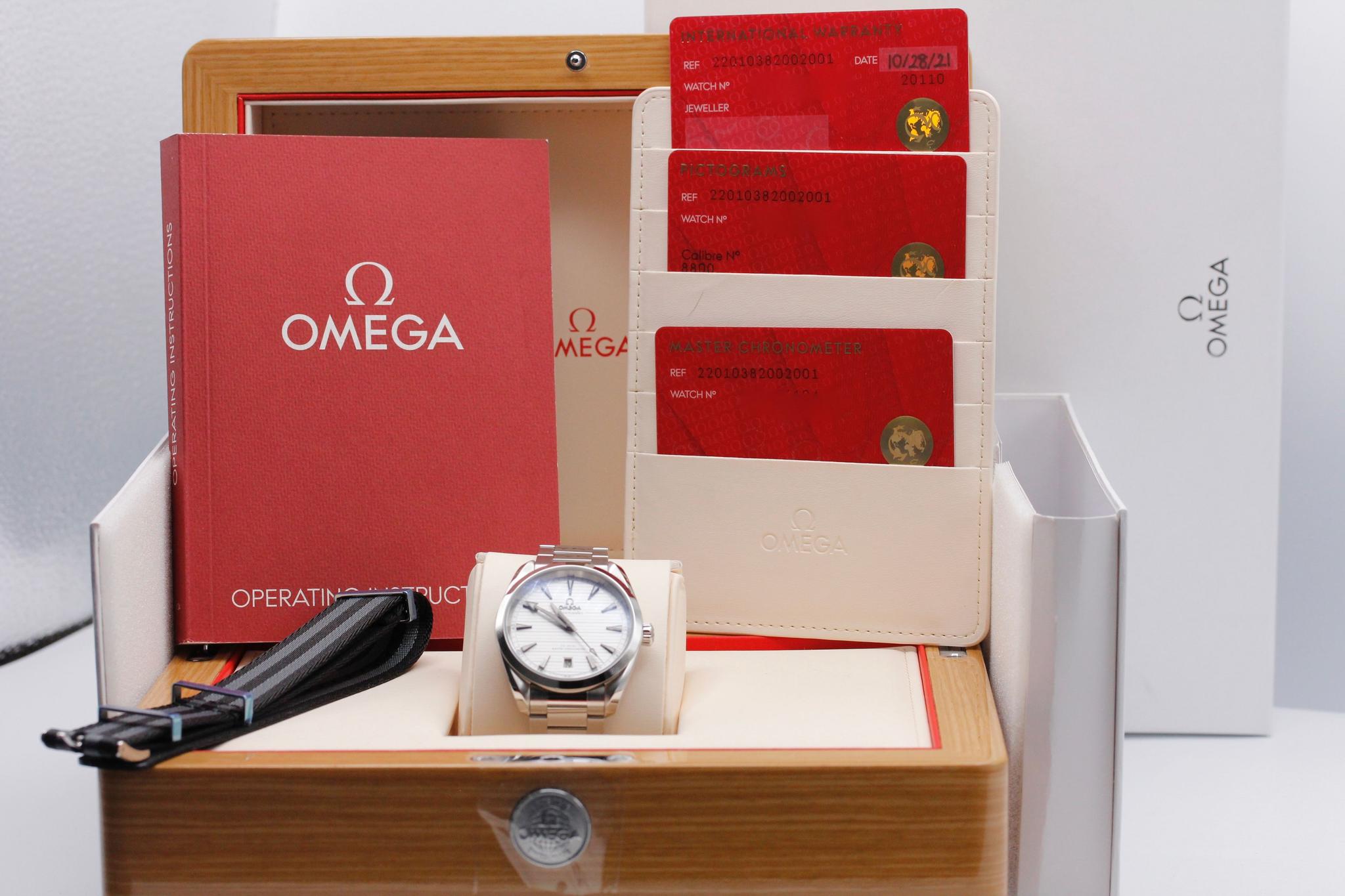 Watch Image 11