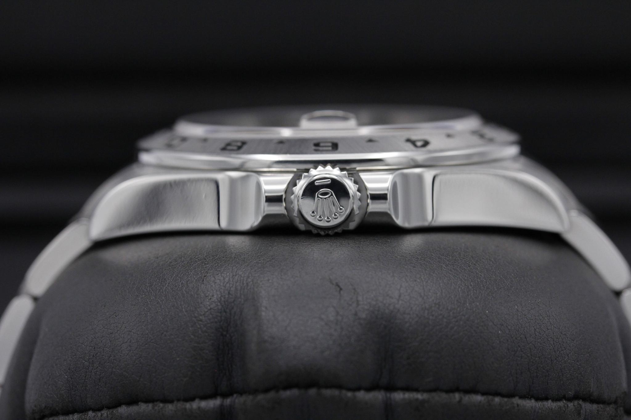 Watch Image 3