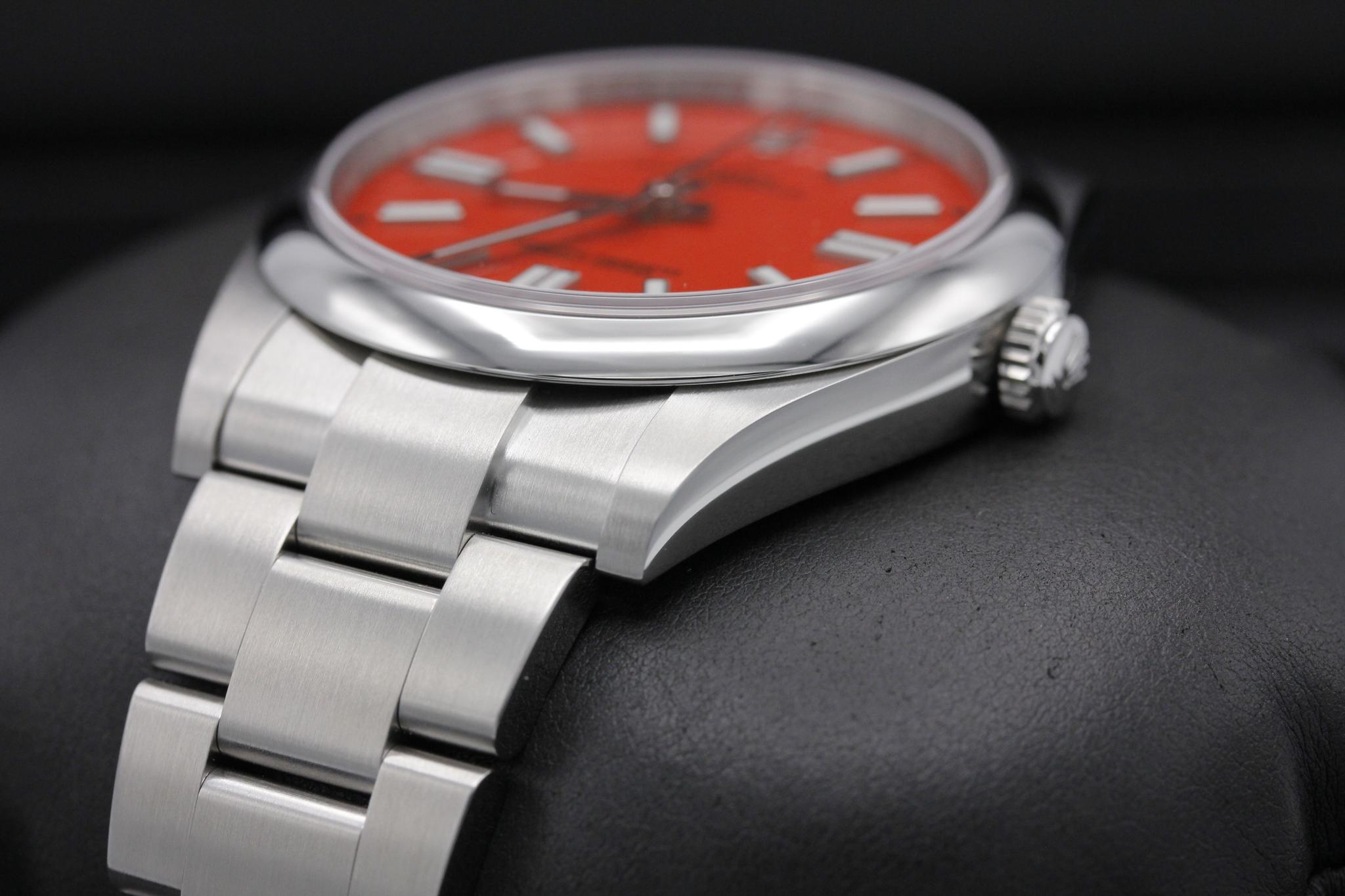 Watch Image 2