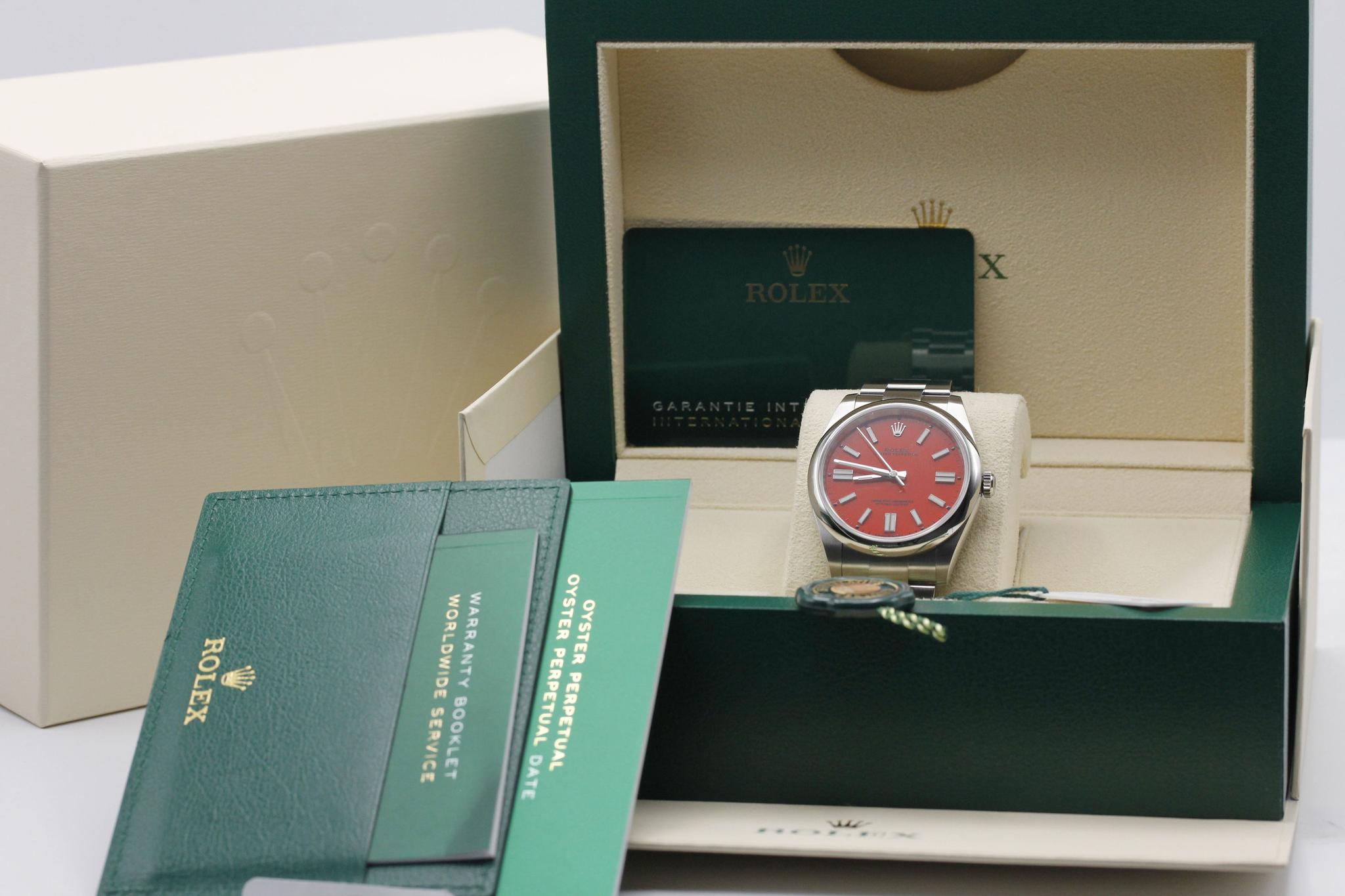 Watch Image 11