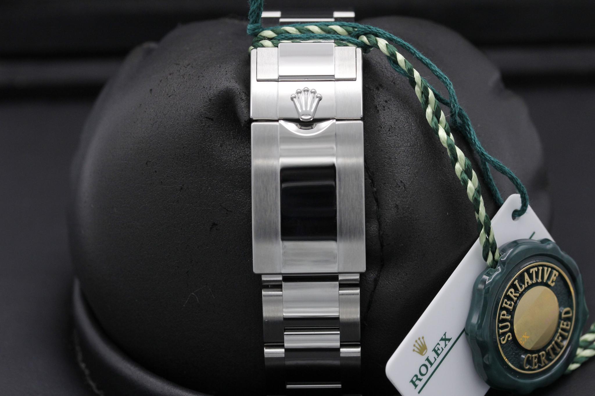 Watch Image 8