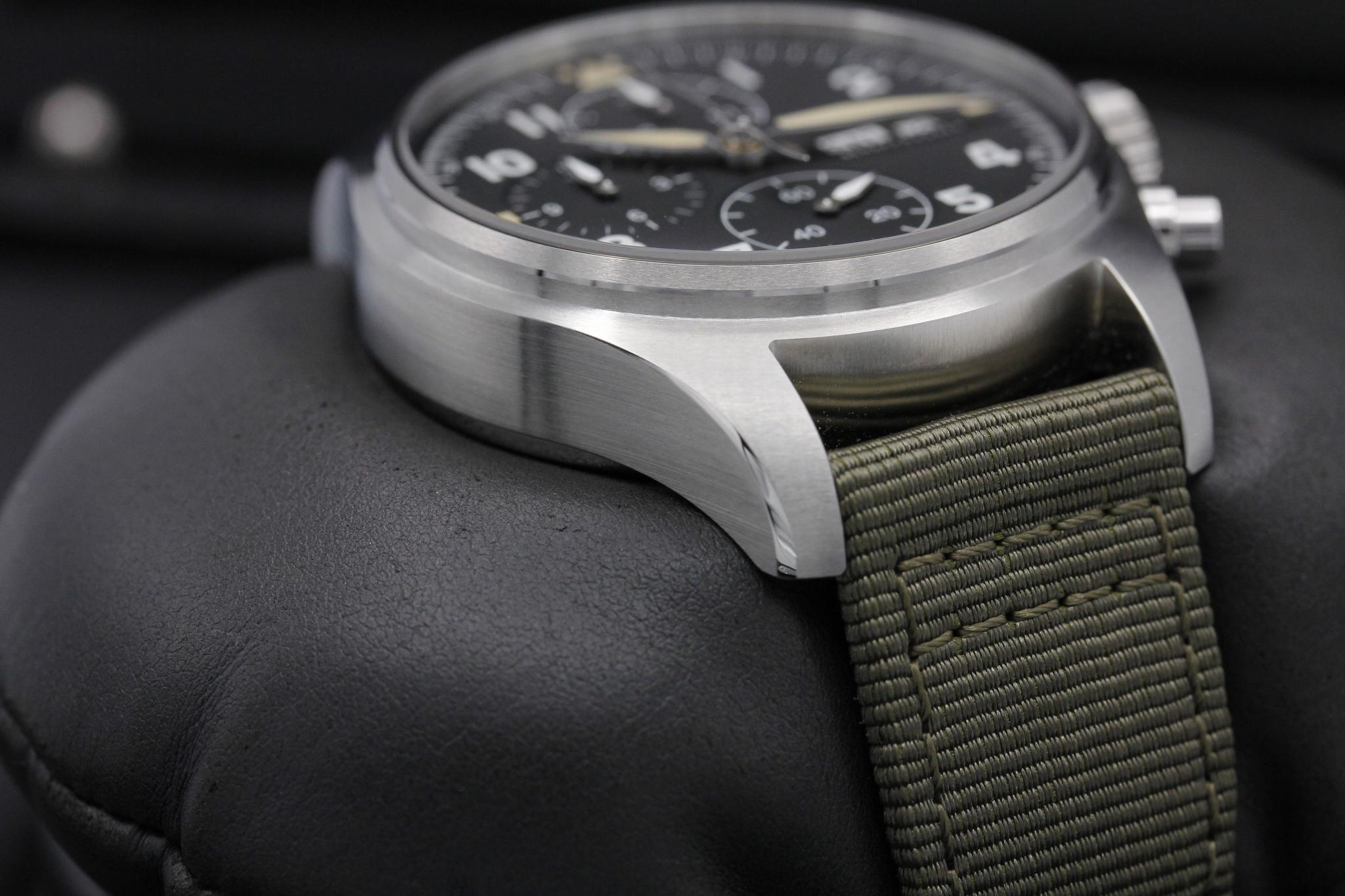 Watch Image 6