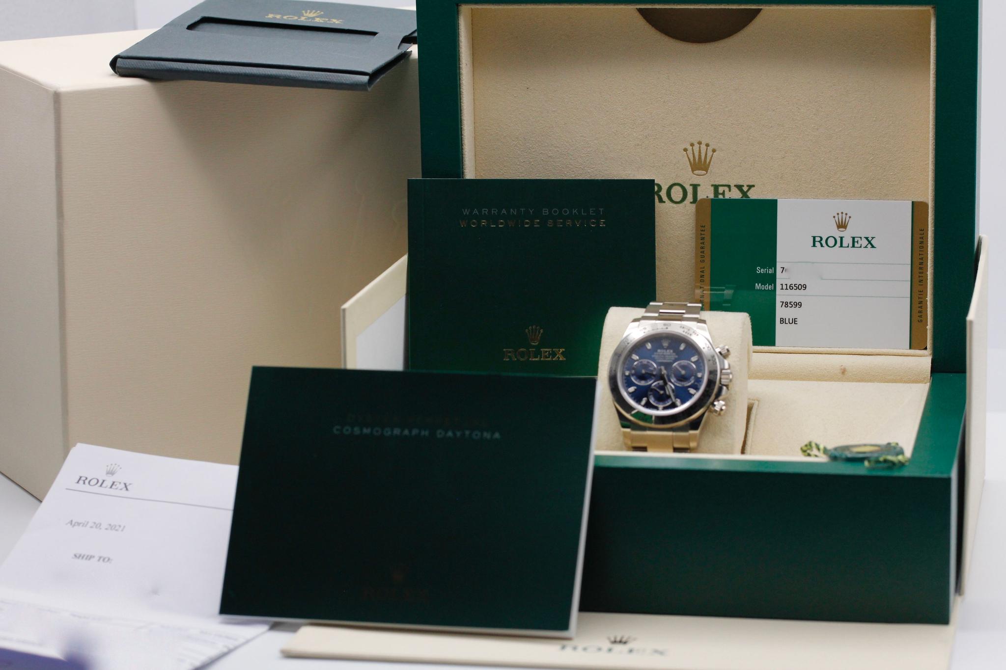 Watch Image 11