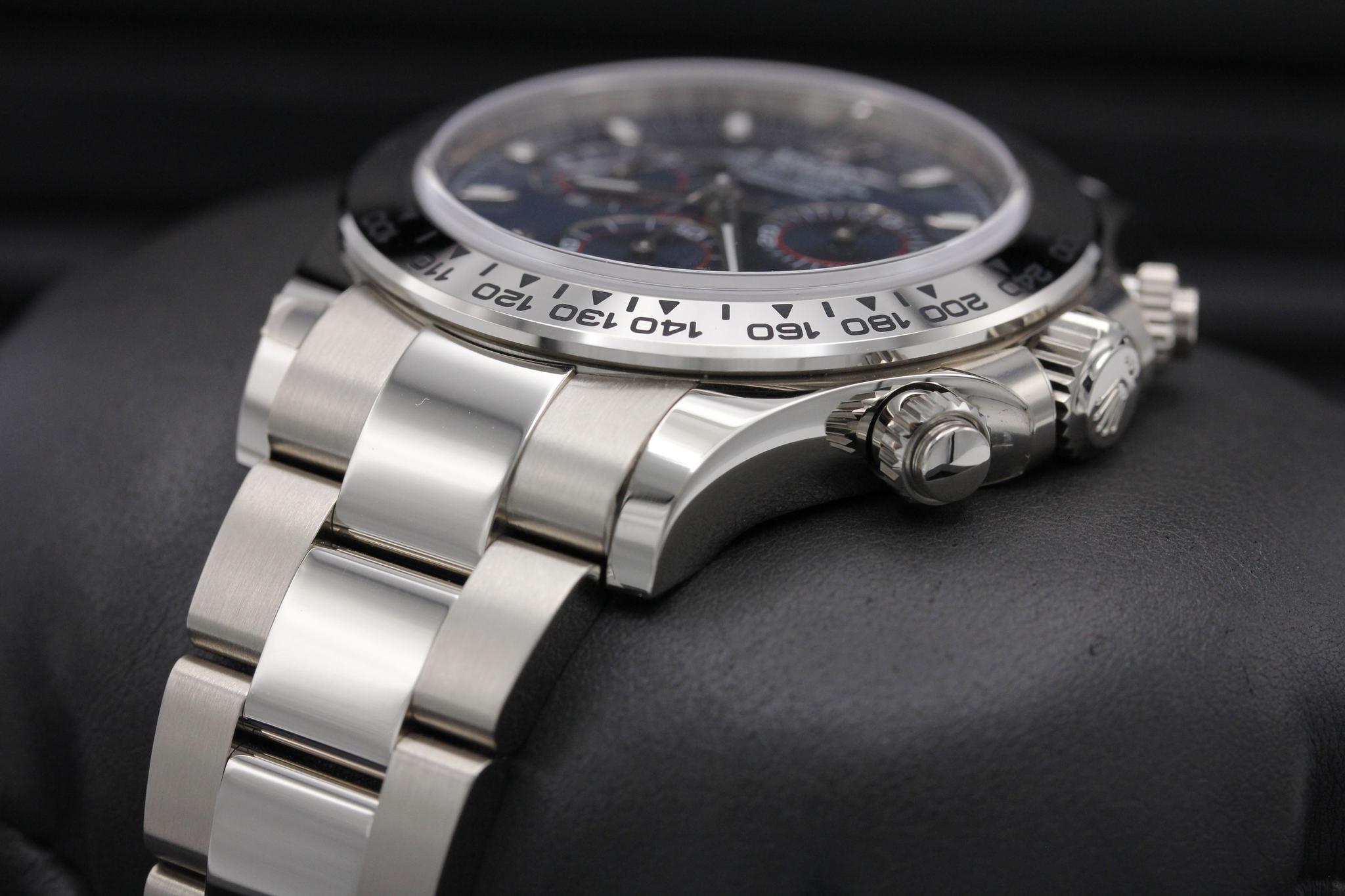 Watch Image 2