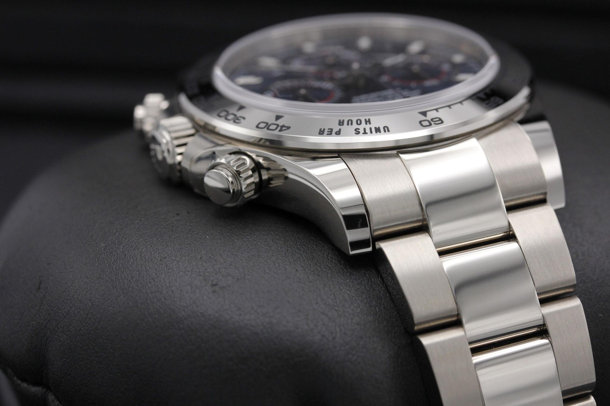Watch Image 4