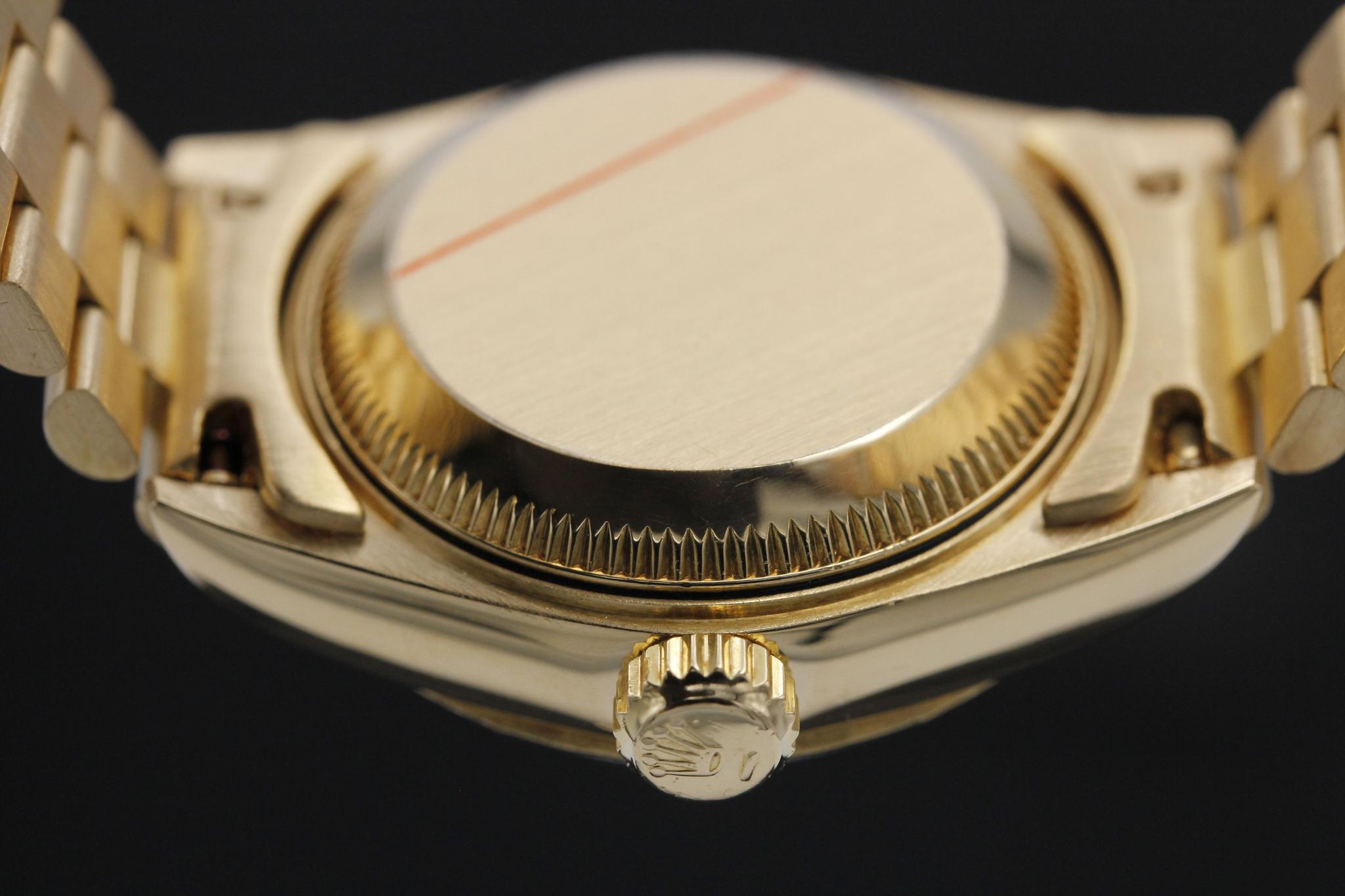 Watch Image 7