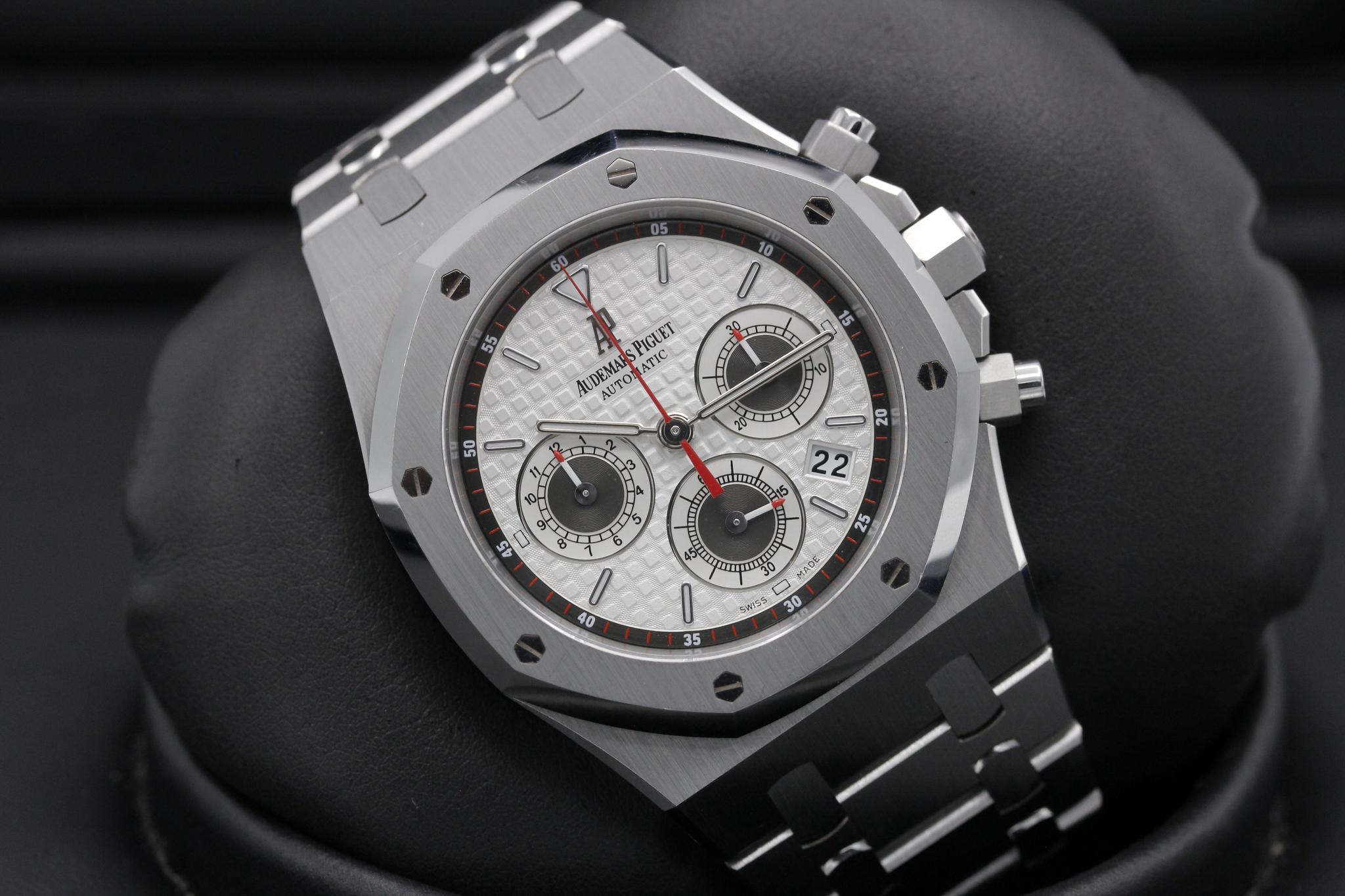 Watch Image 9
