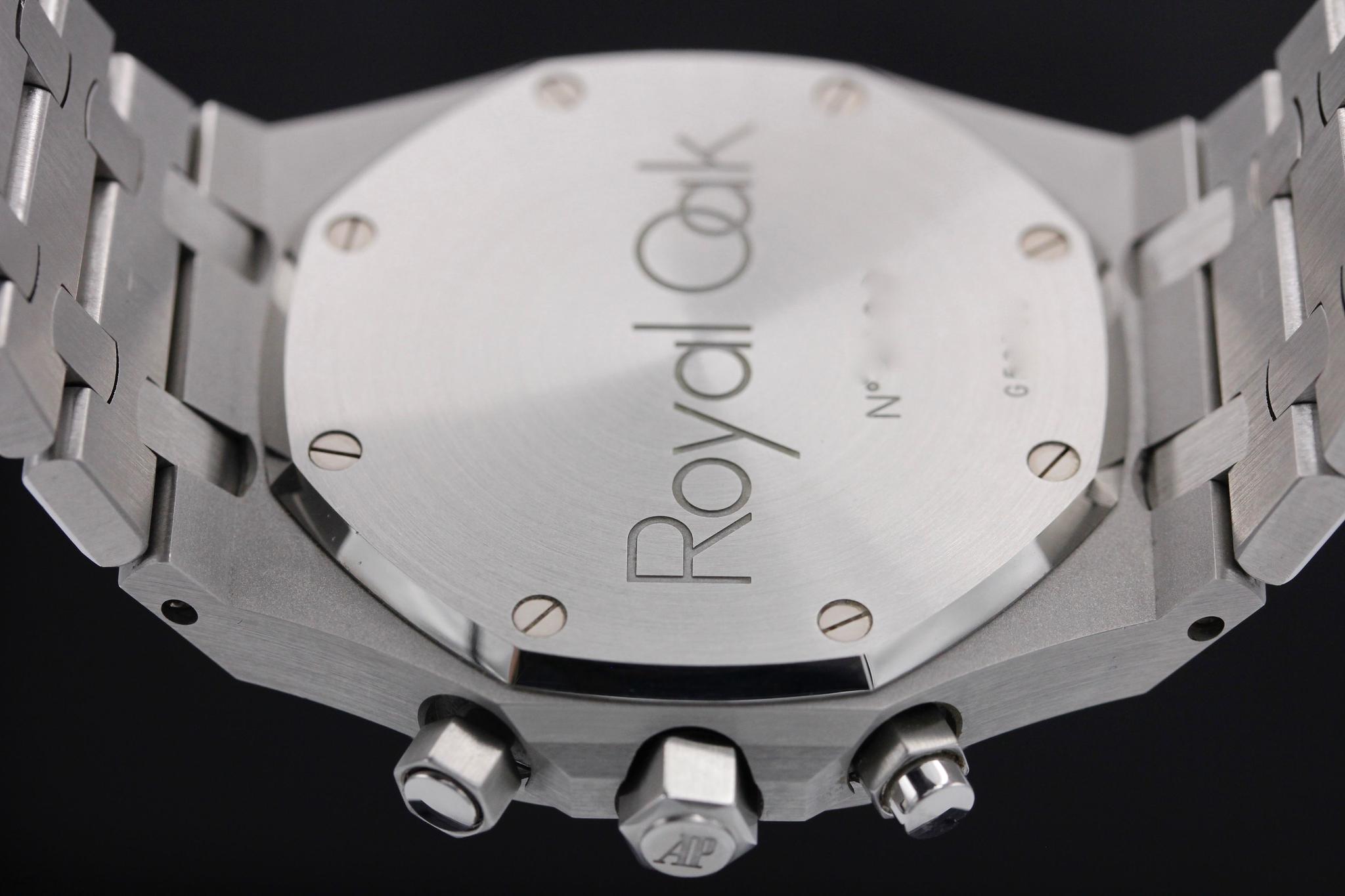 Watch Image 7