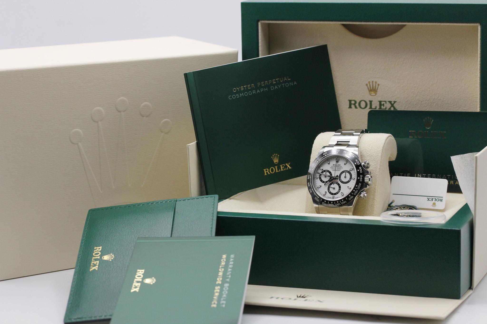 Watch Image 11
