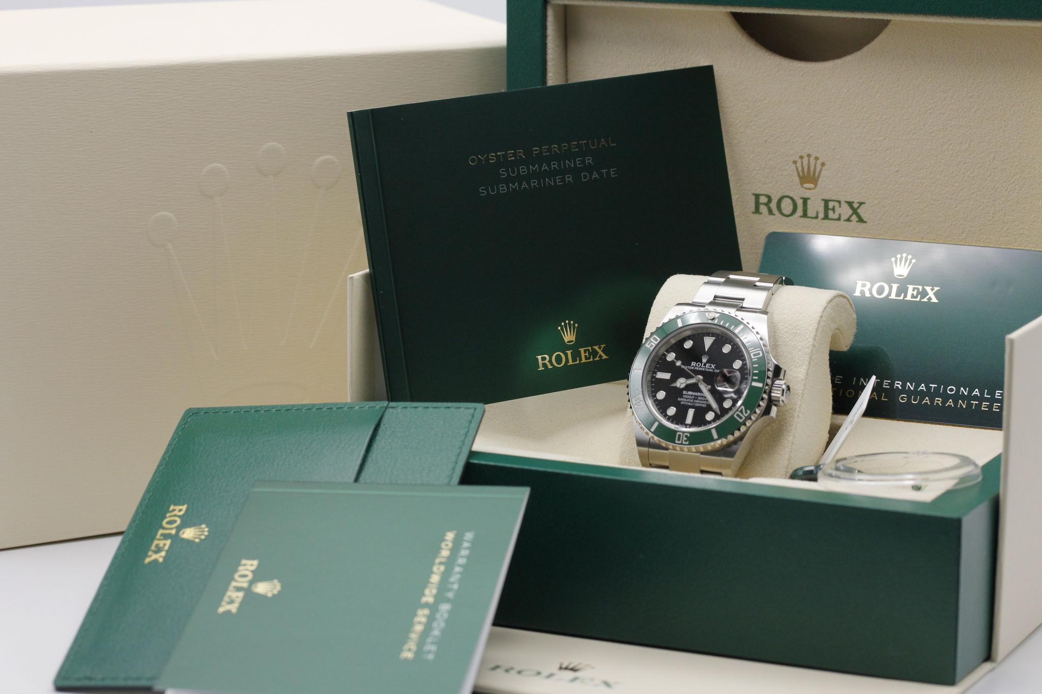Watch Image 11