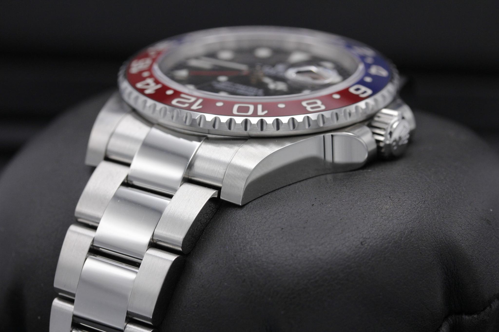 Watch Image 2