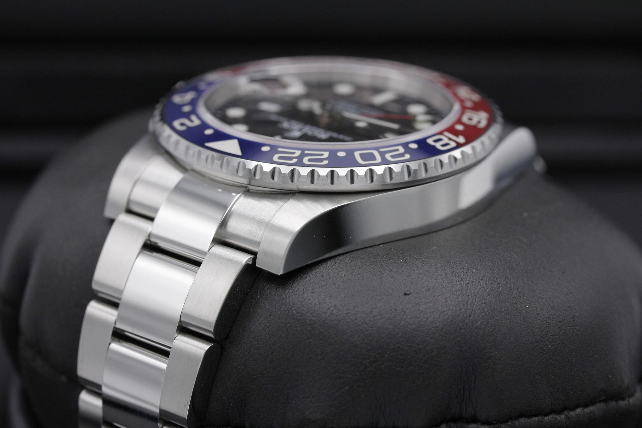 Watch Image 5