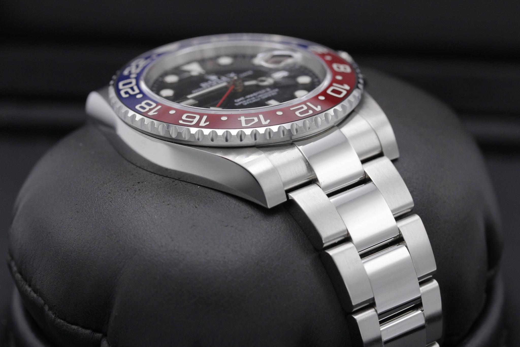 Watch Image 6