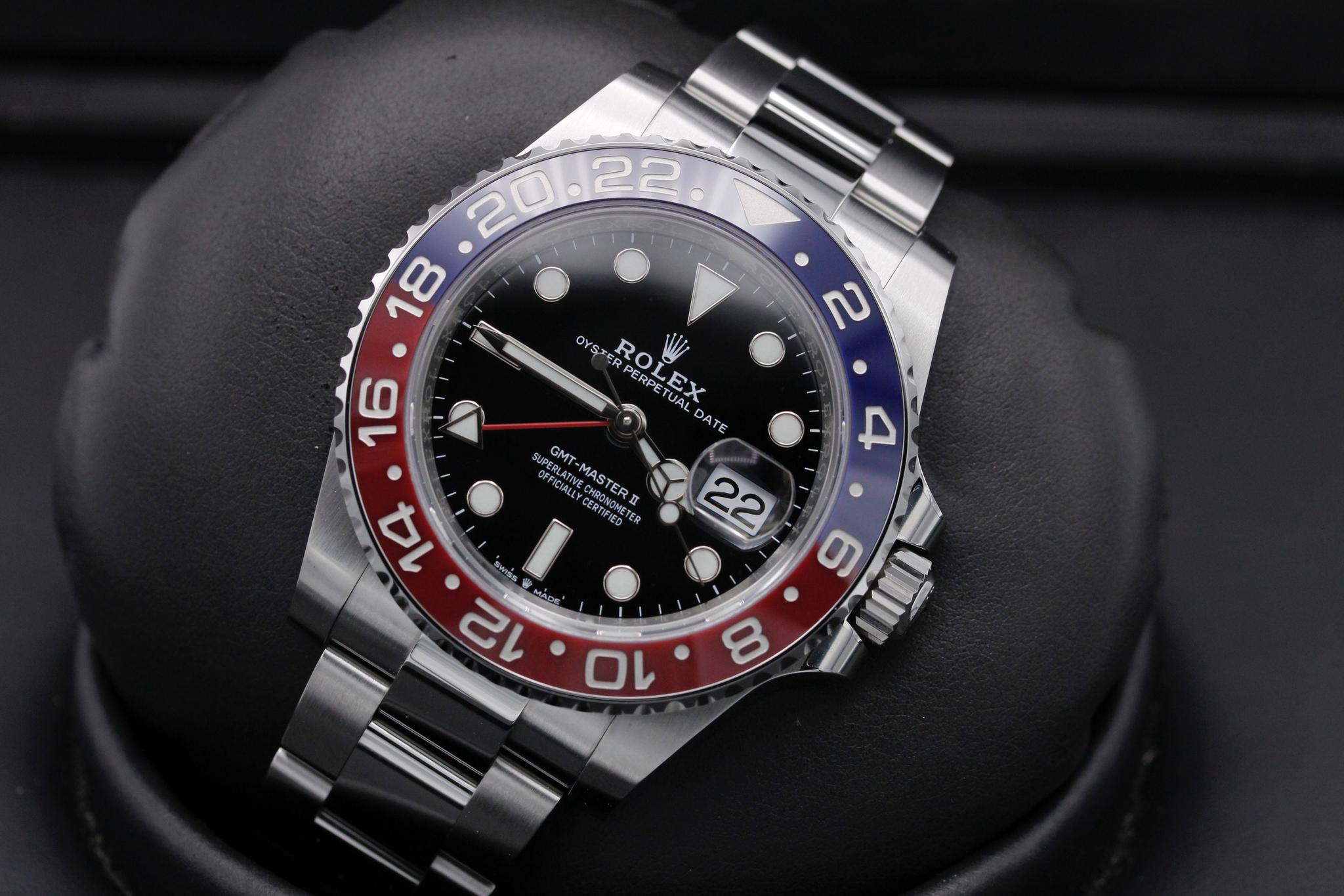 Watch Image 9
