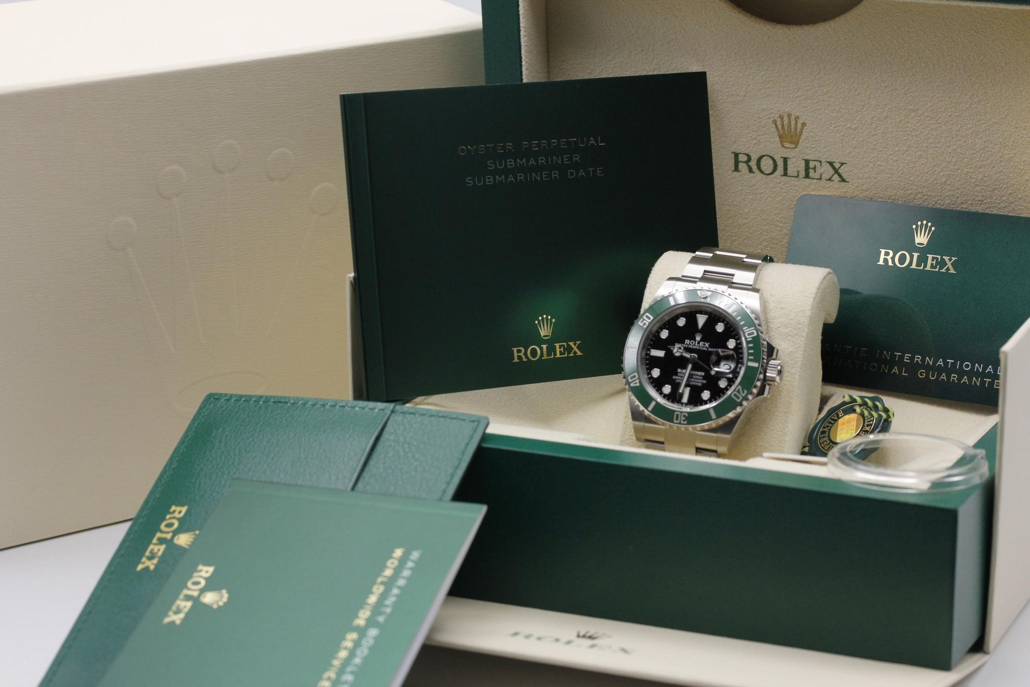 Watch Image 10