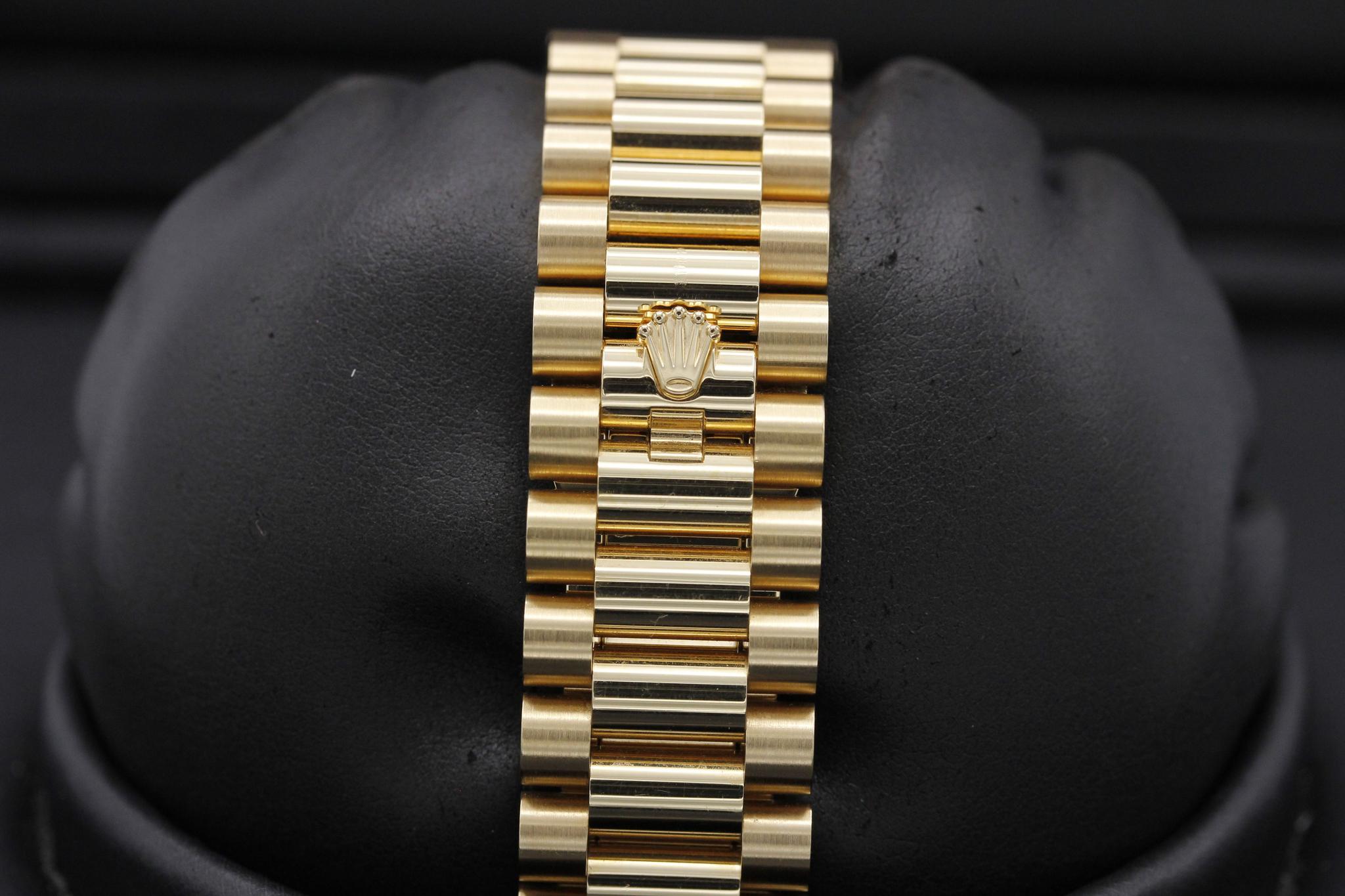 Watch Image 8