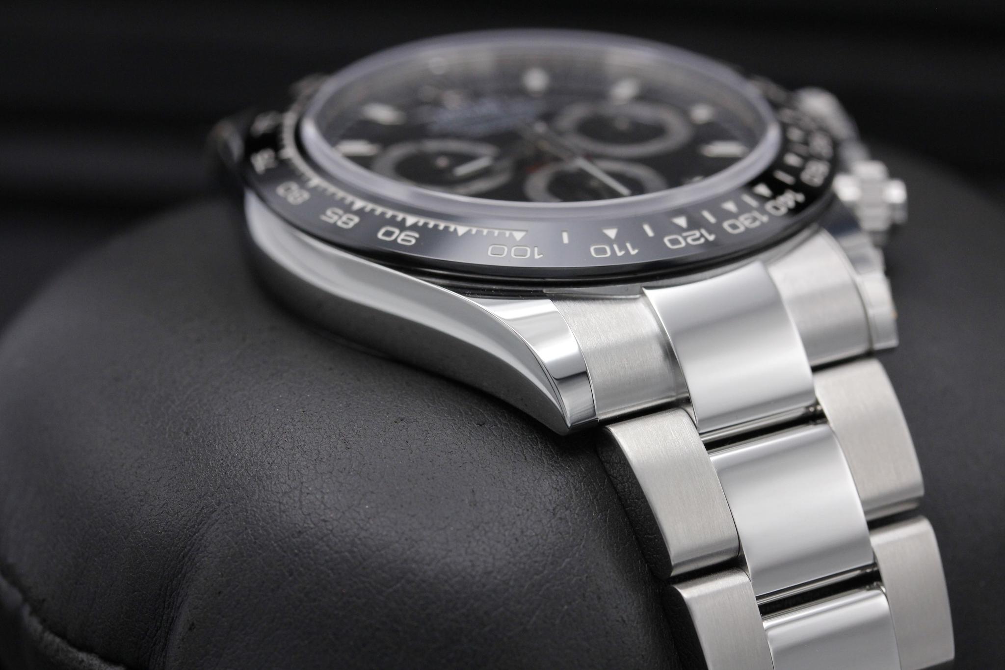 Watch Image 6