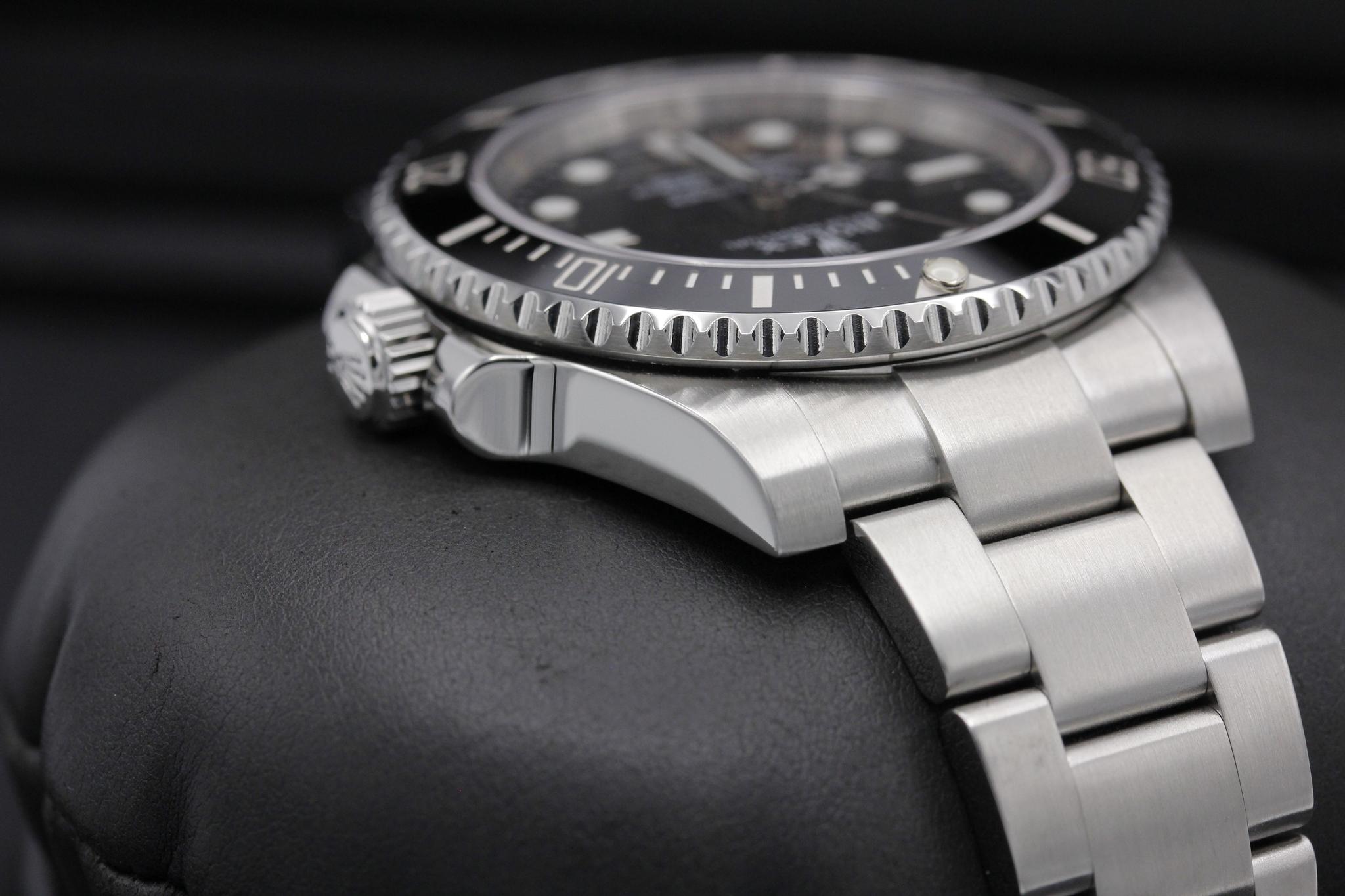 Watch Image 4
