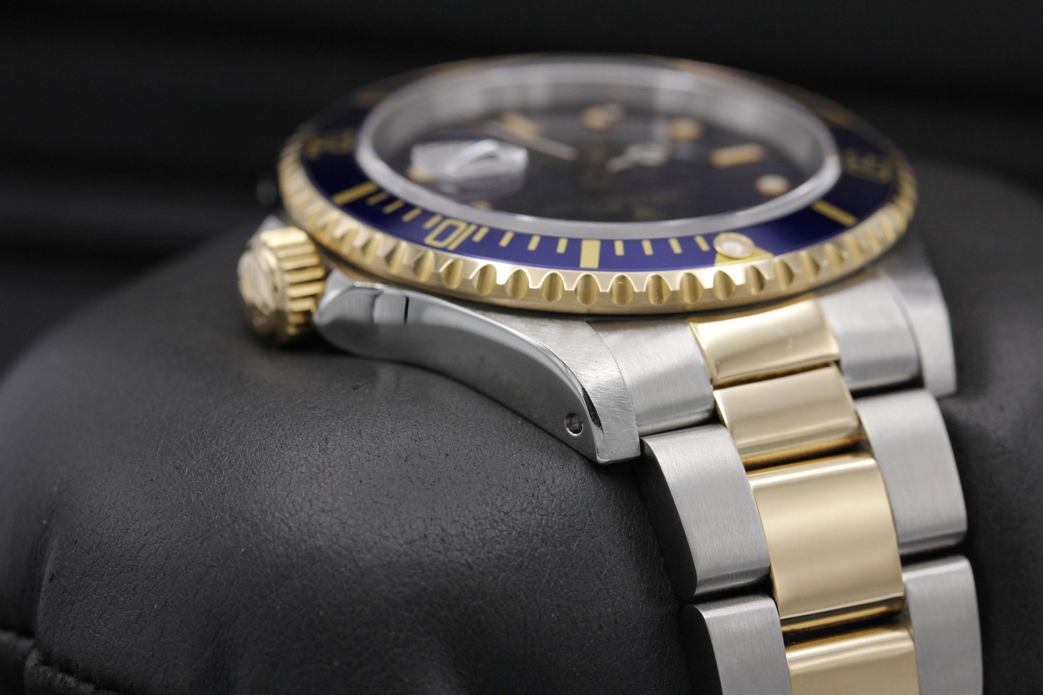 Watch Image 4