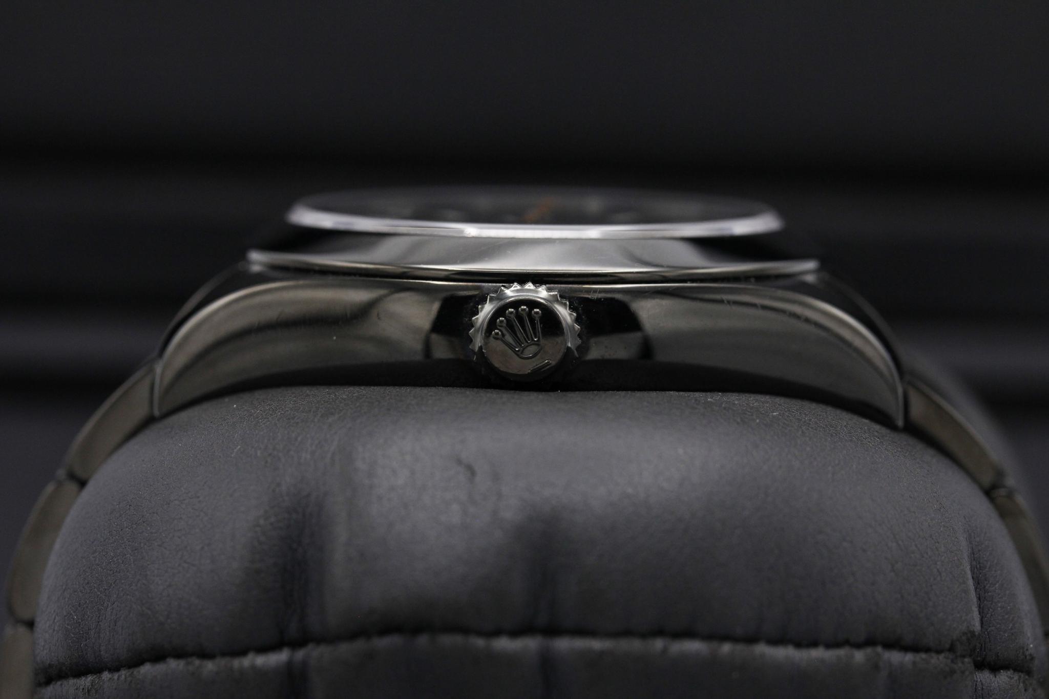 Watch Image 3