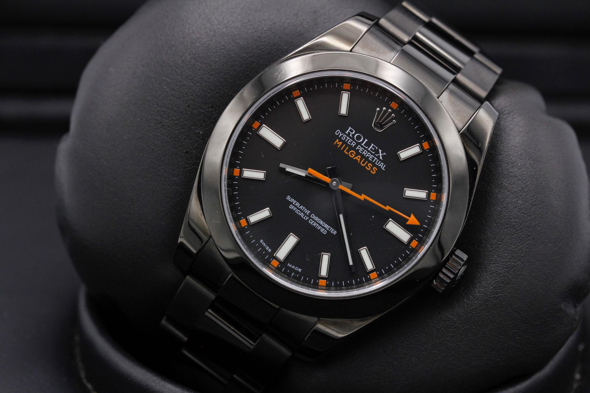 Watch Image 10