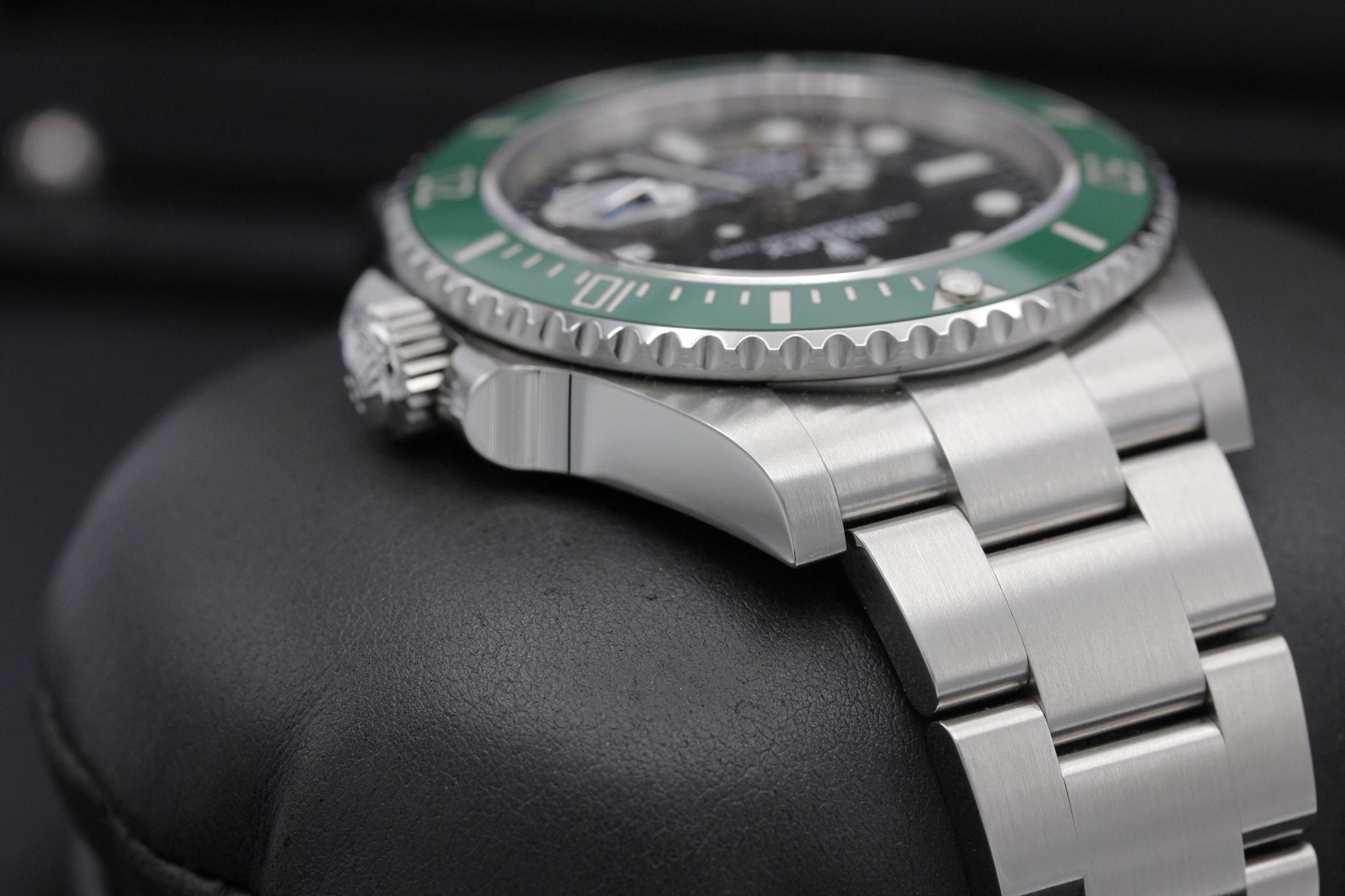 Watch Image 4