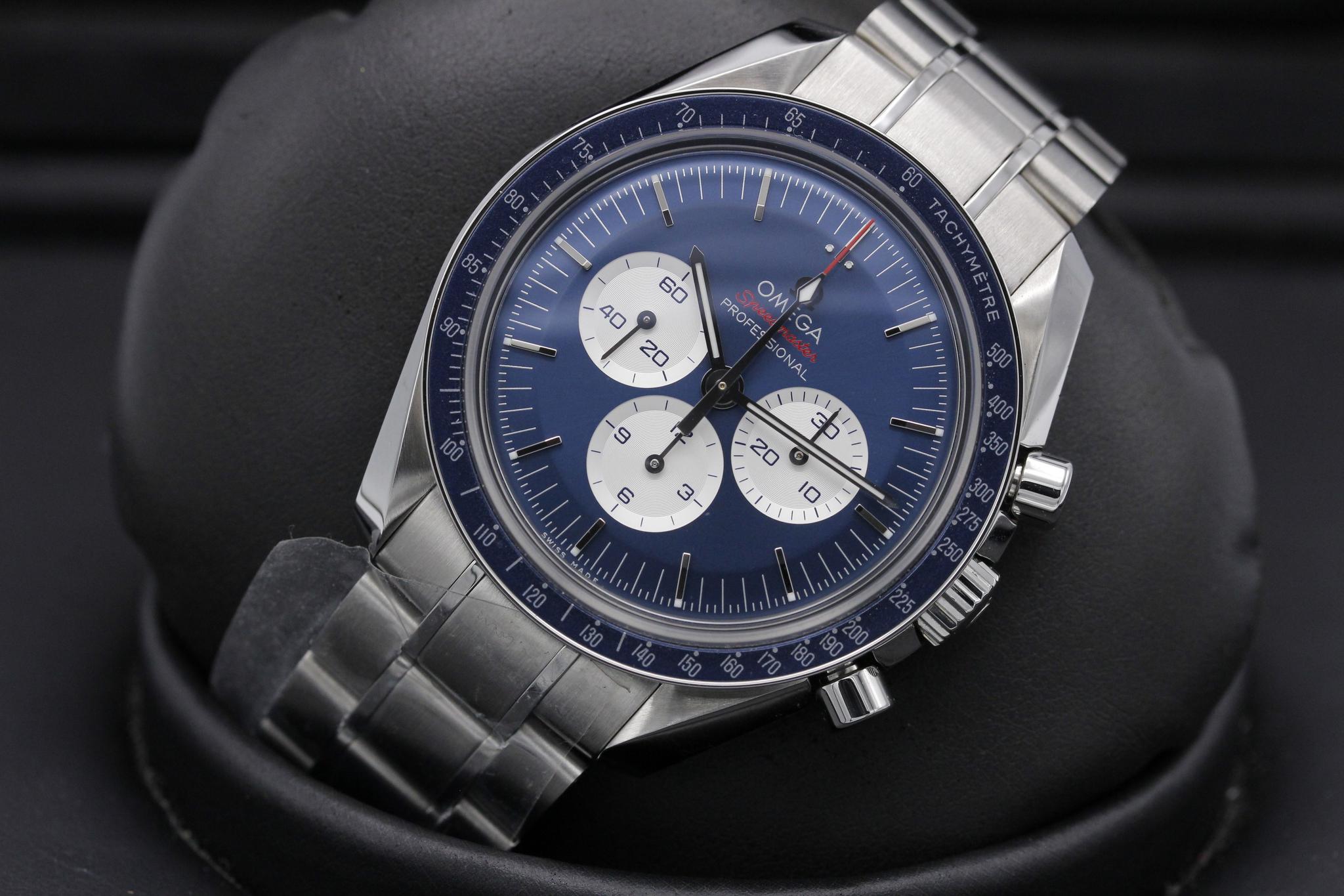 Watch Image 10