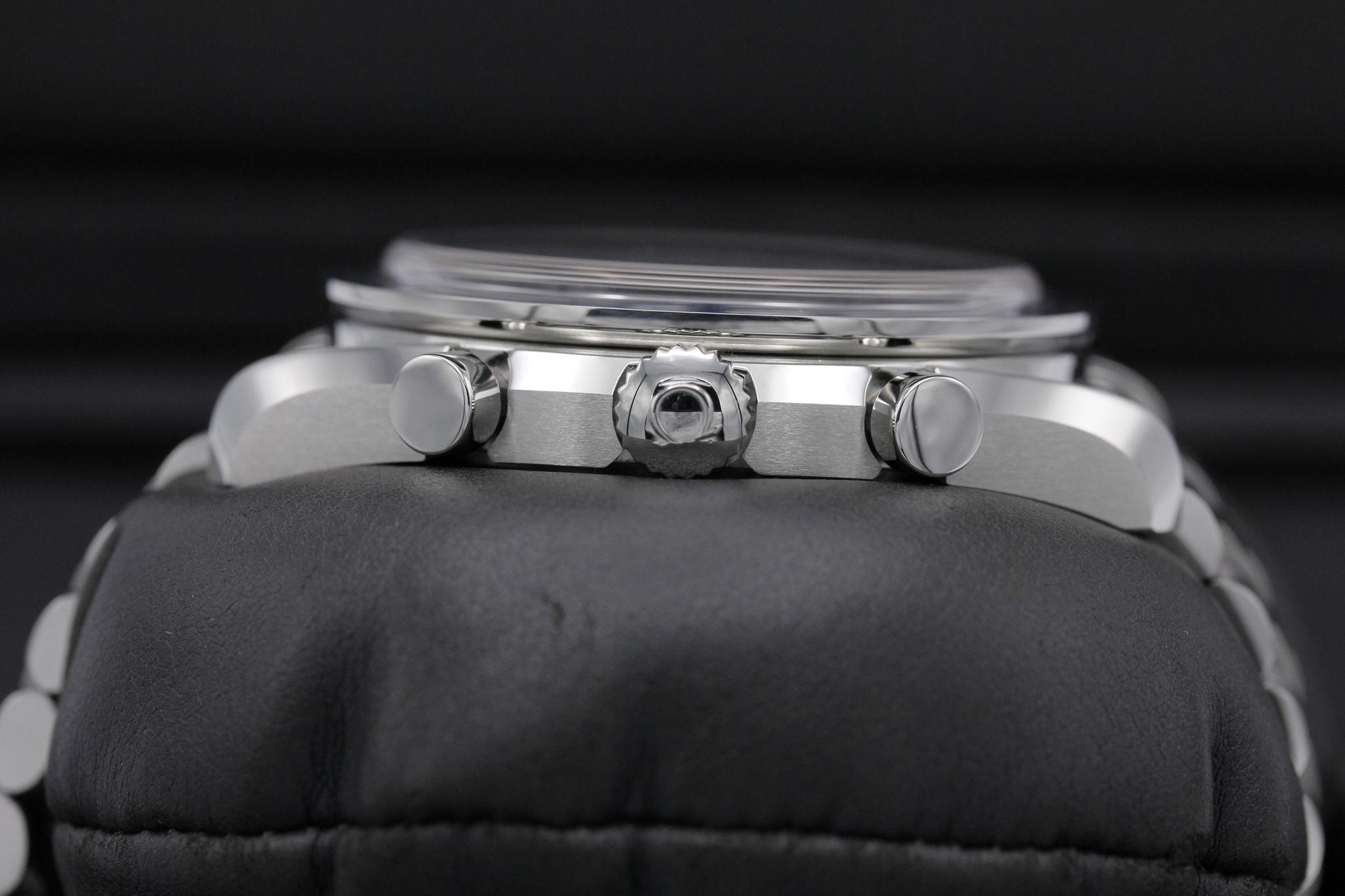 Watch Image 3