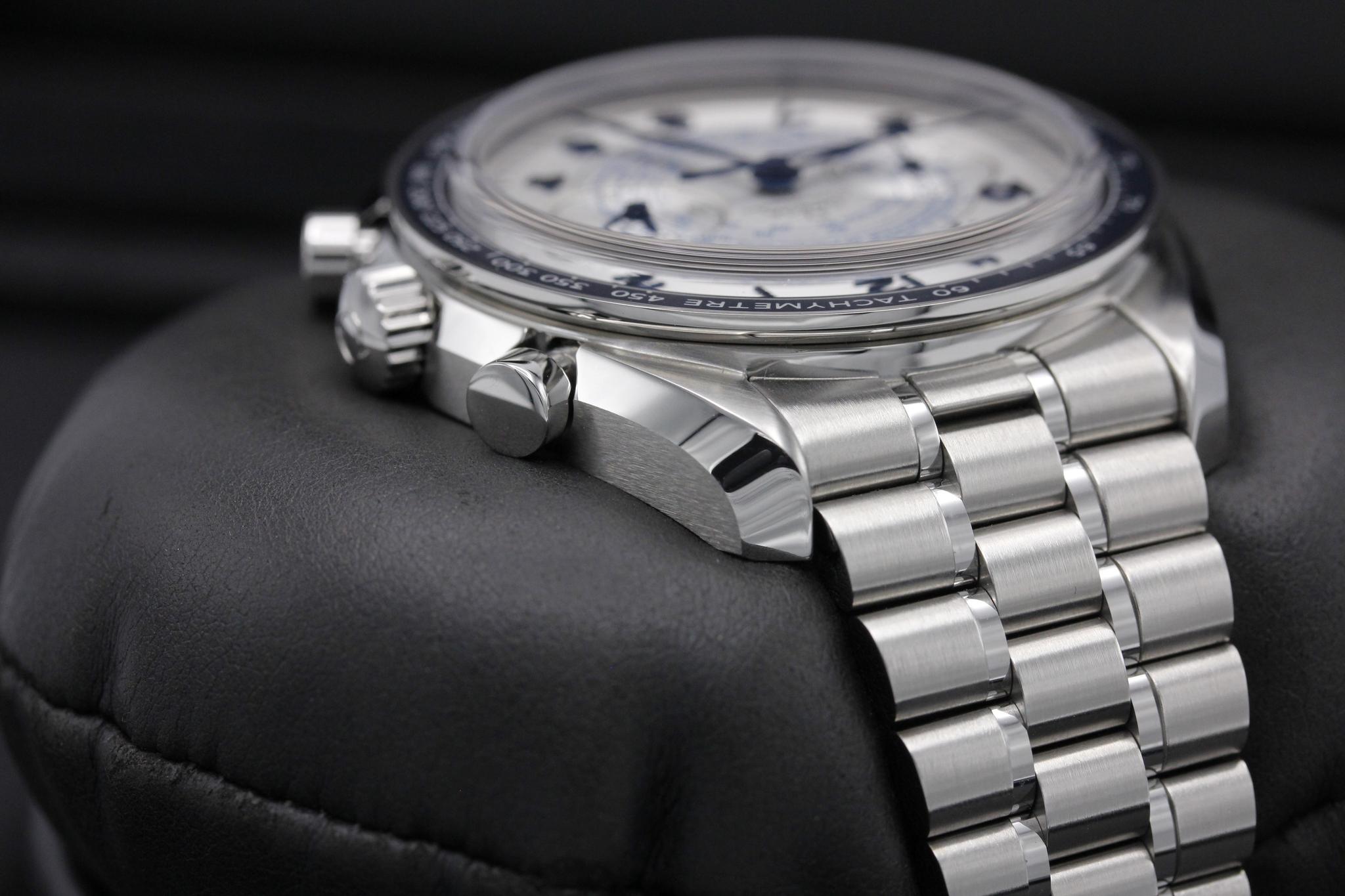 Watch Image 4