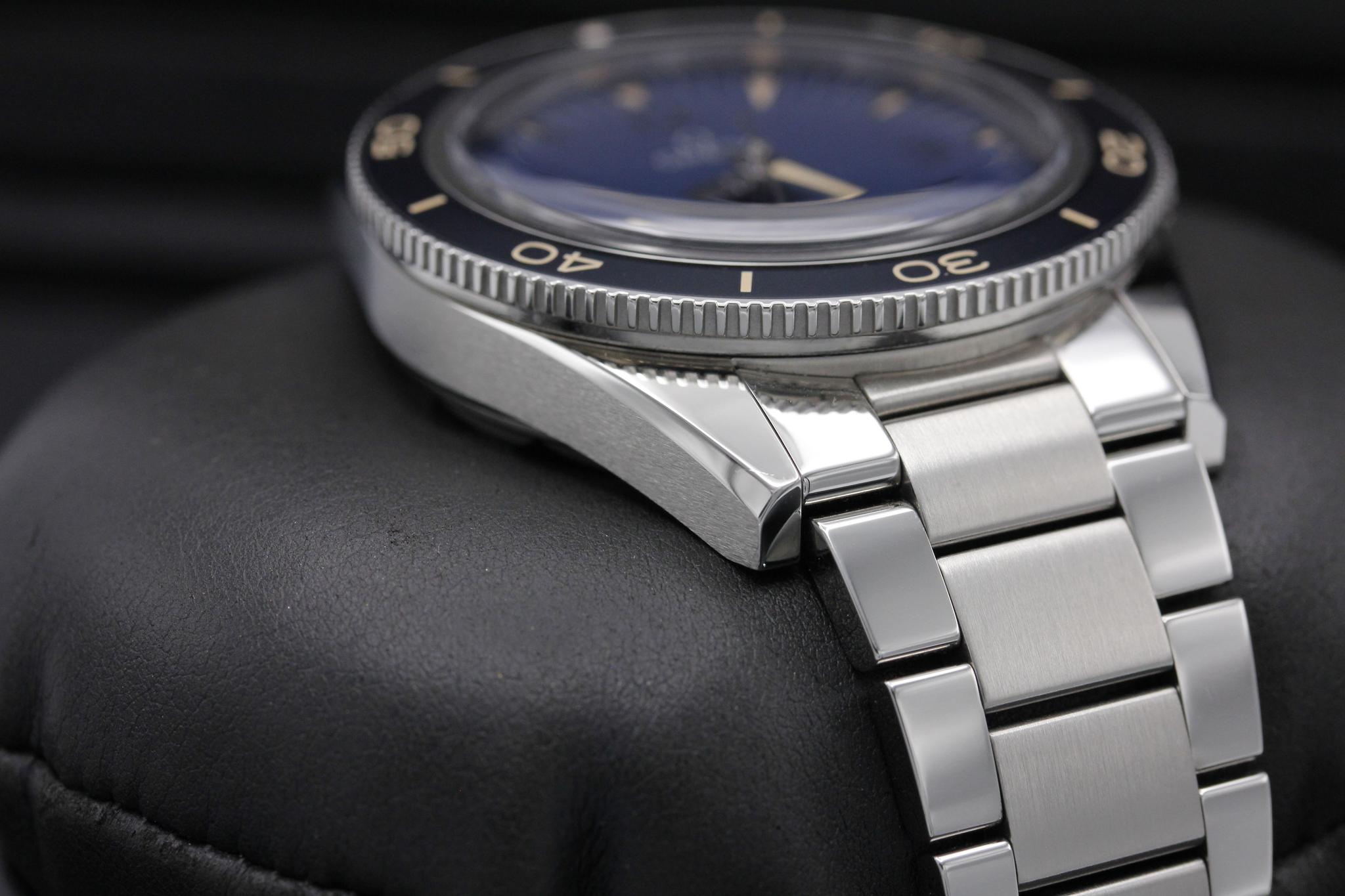 Watch Image 6