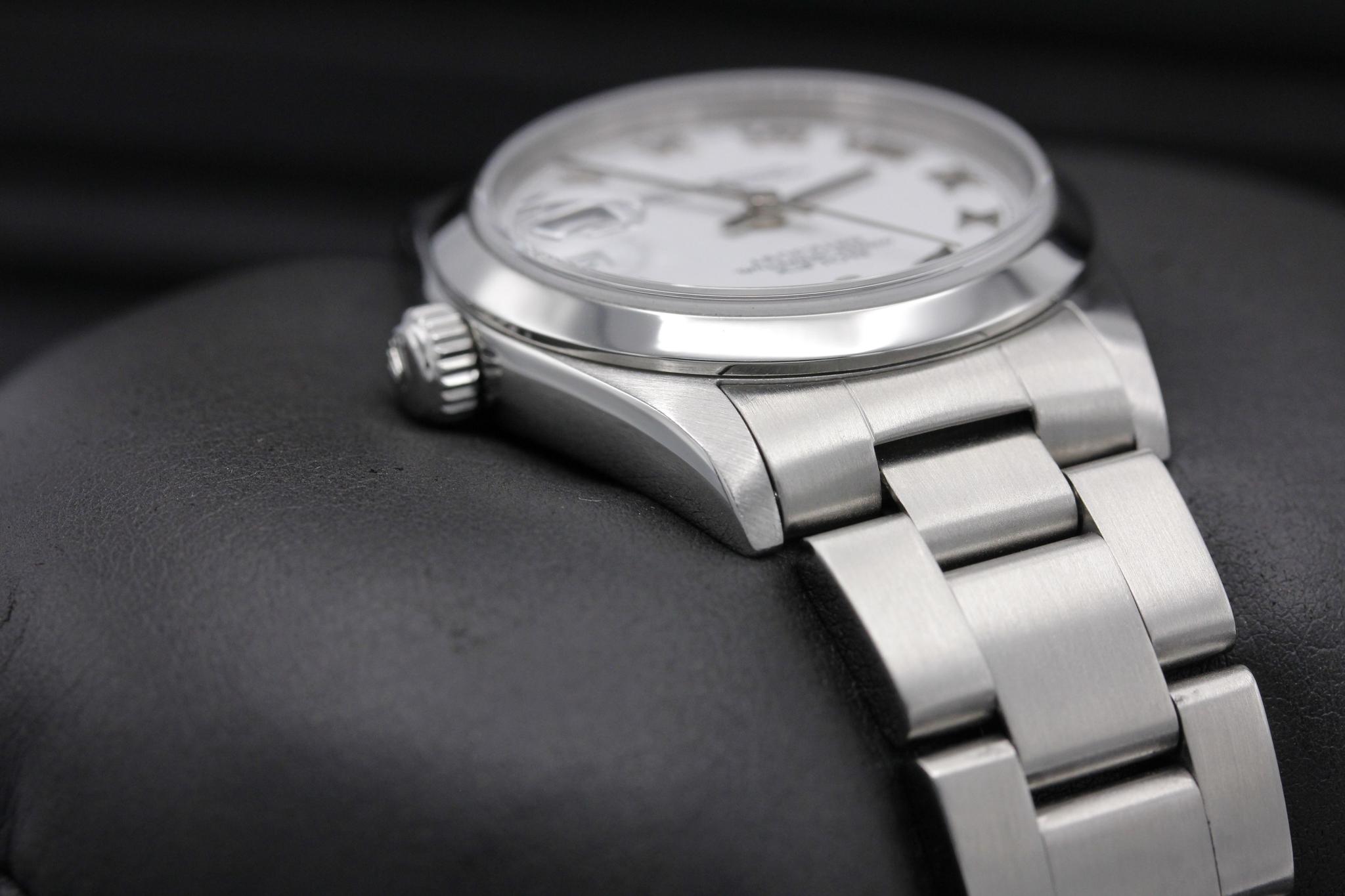 Watch Image 4
