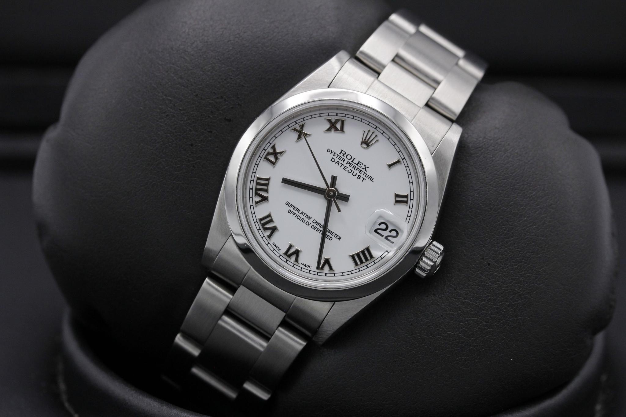 Watch Image 10