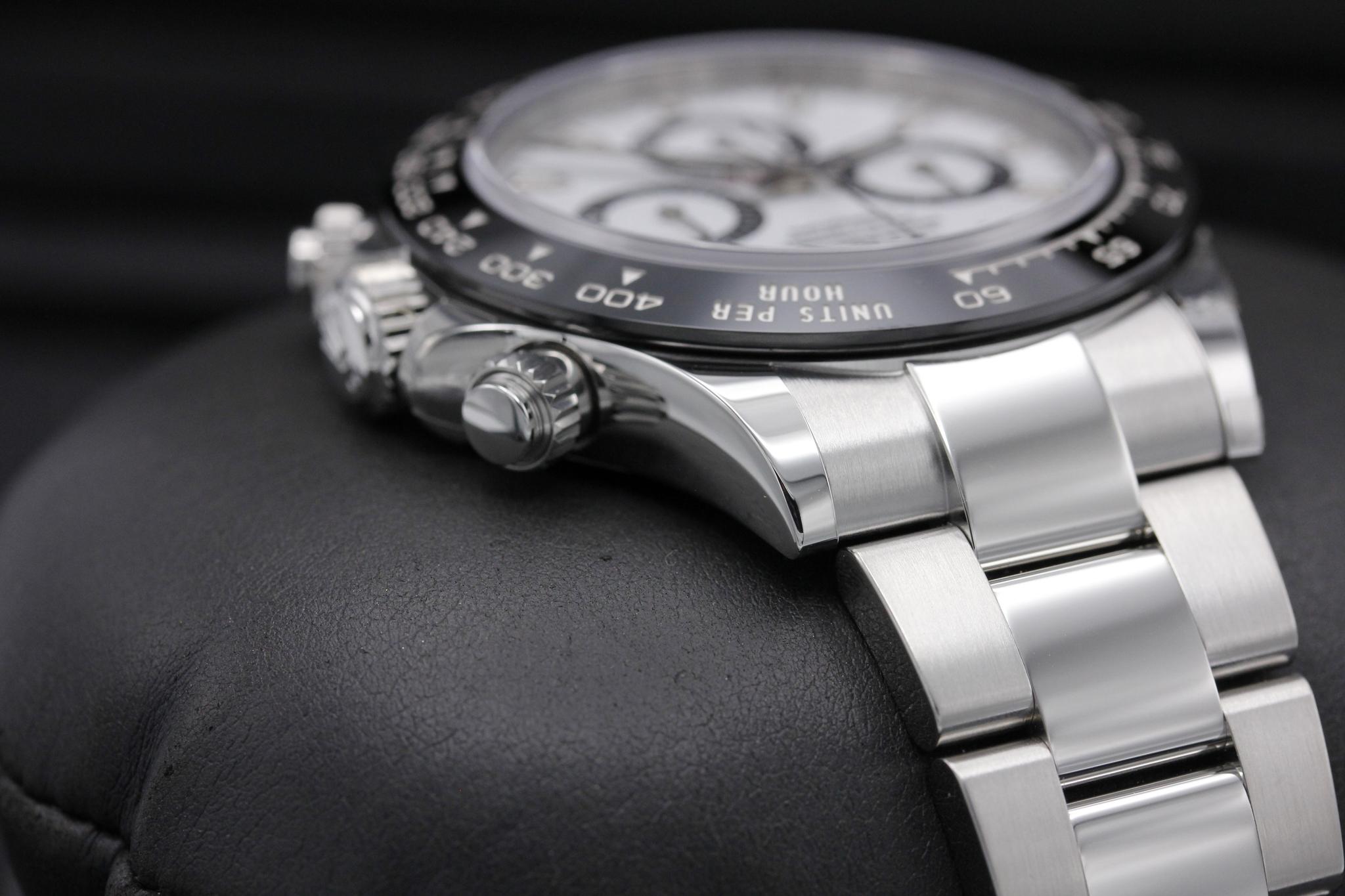 Watch Image 4