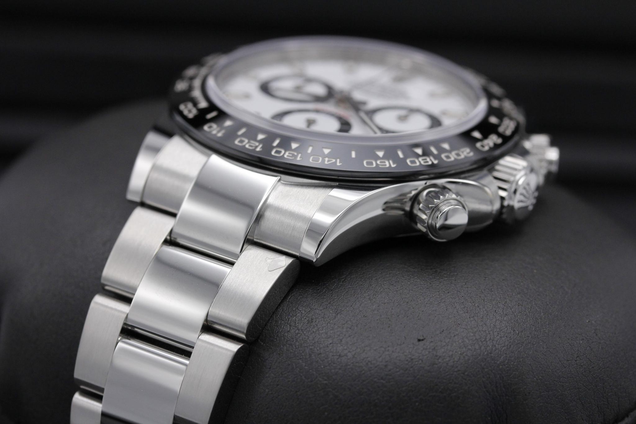 Watch Image 2