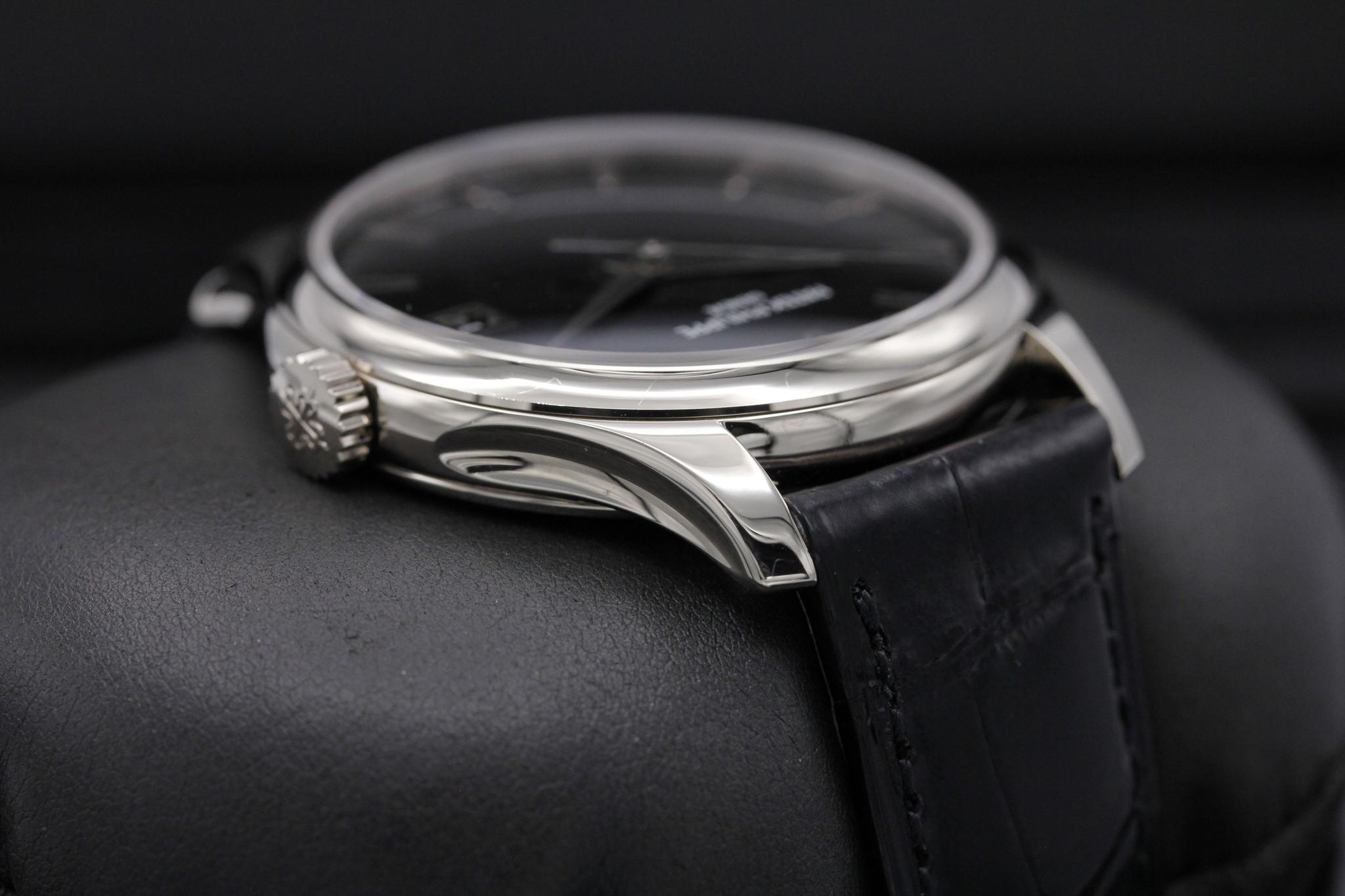 Watch Image 4
