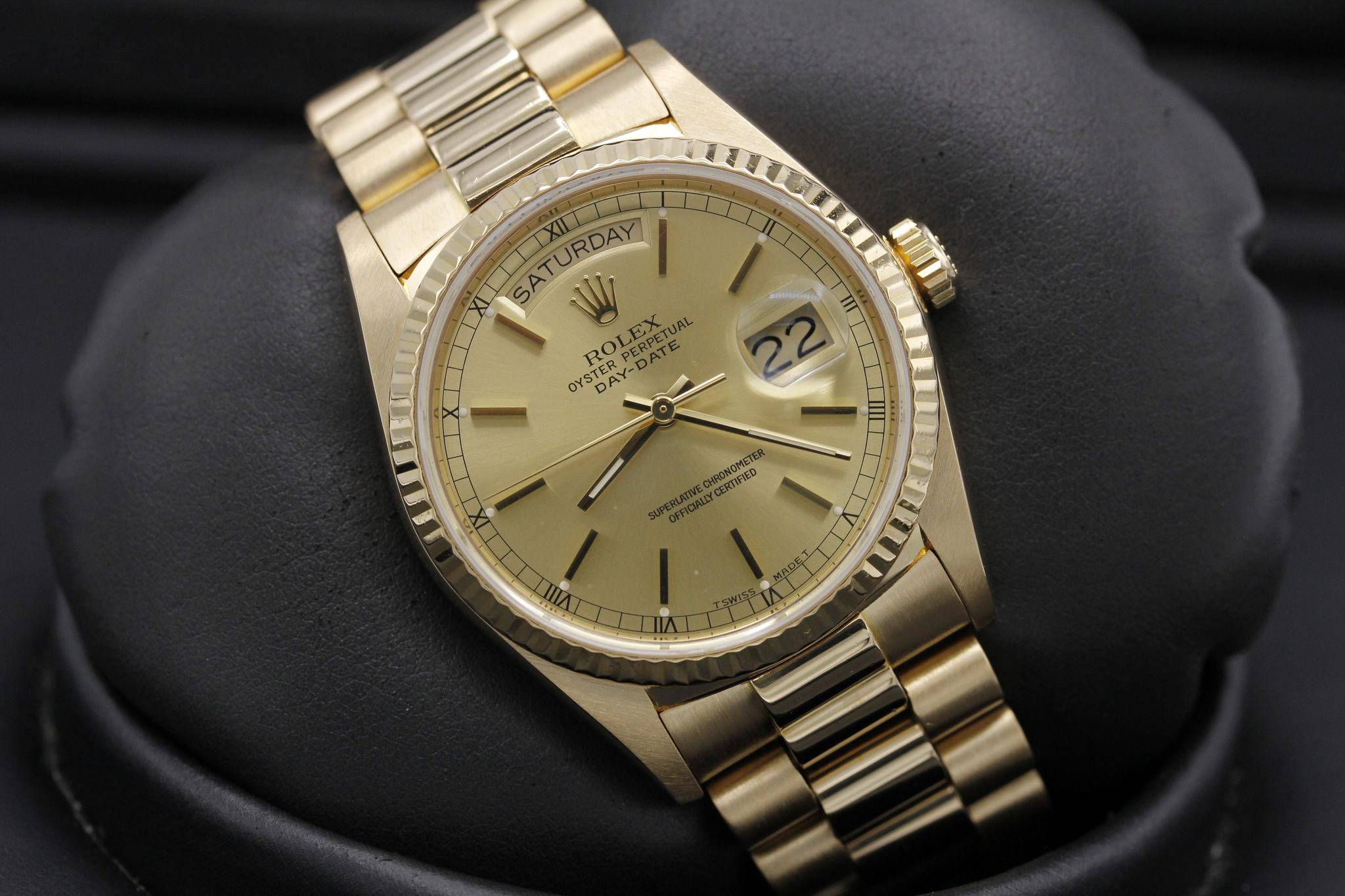 Watch Image 9