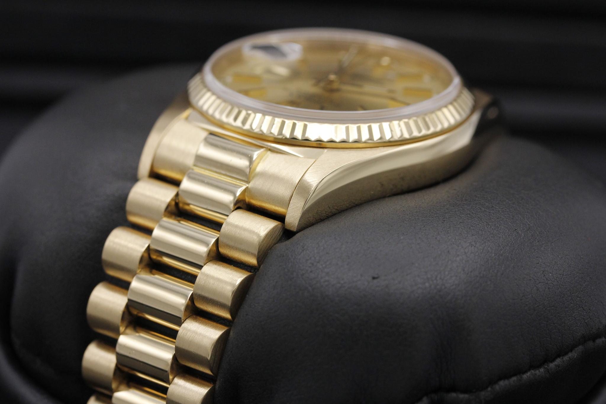 Watch Image 5