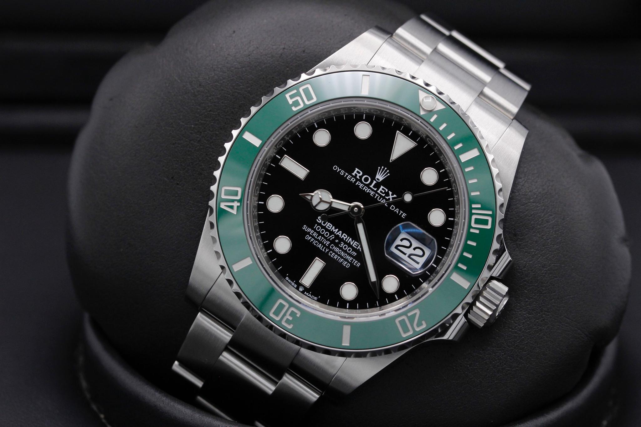 Watch Image 10