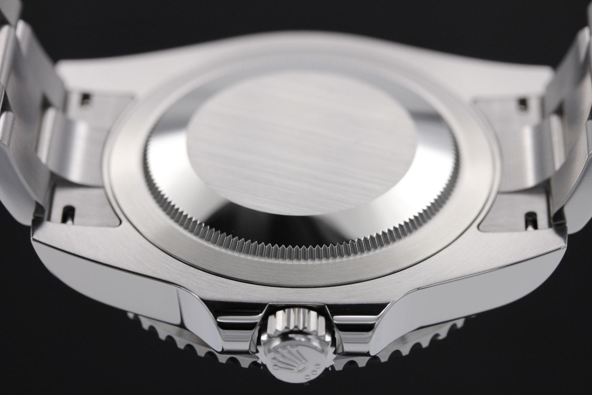 Watch Image 7