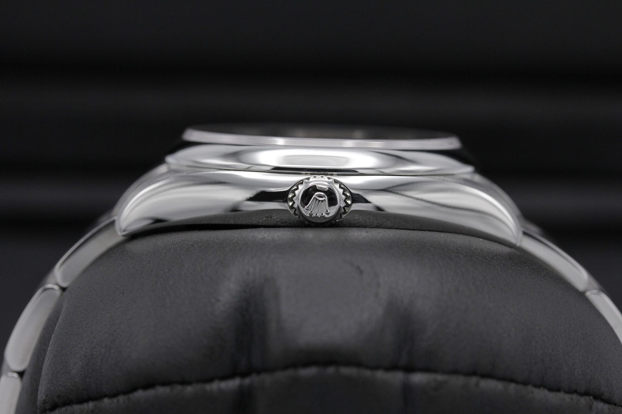 Watch Image 3