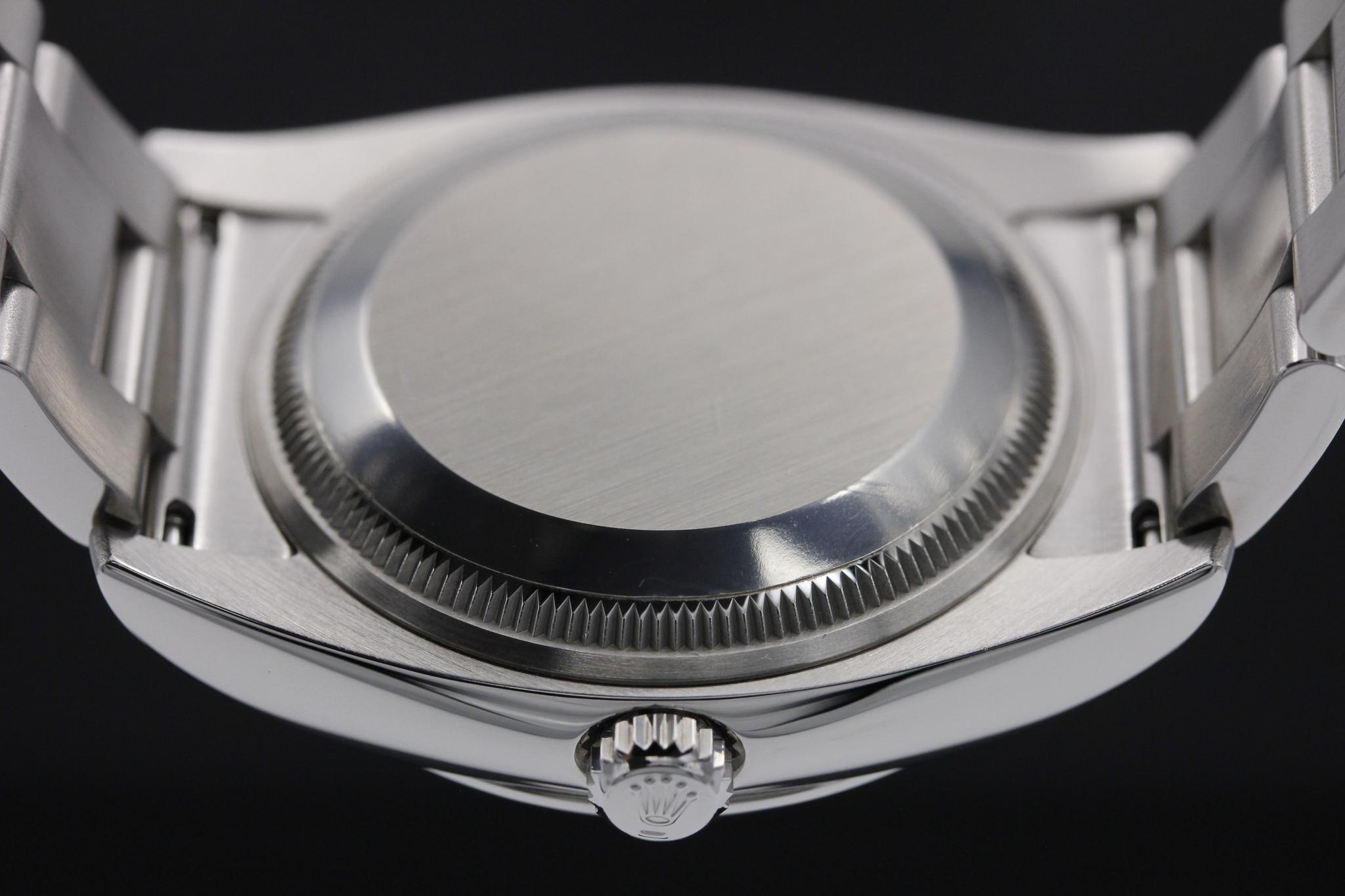Watch Image 7