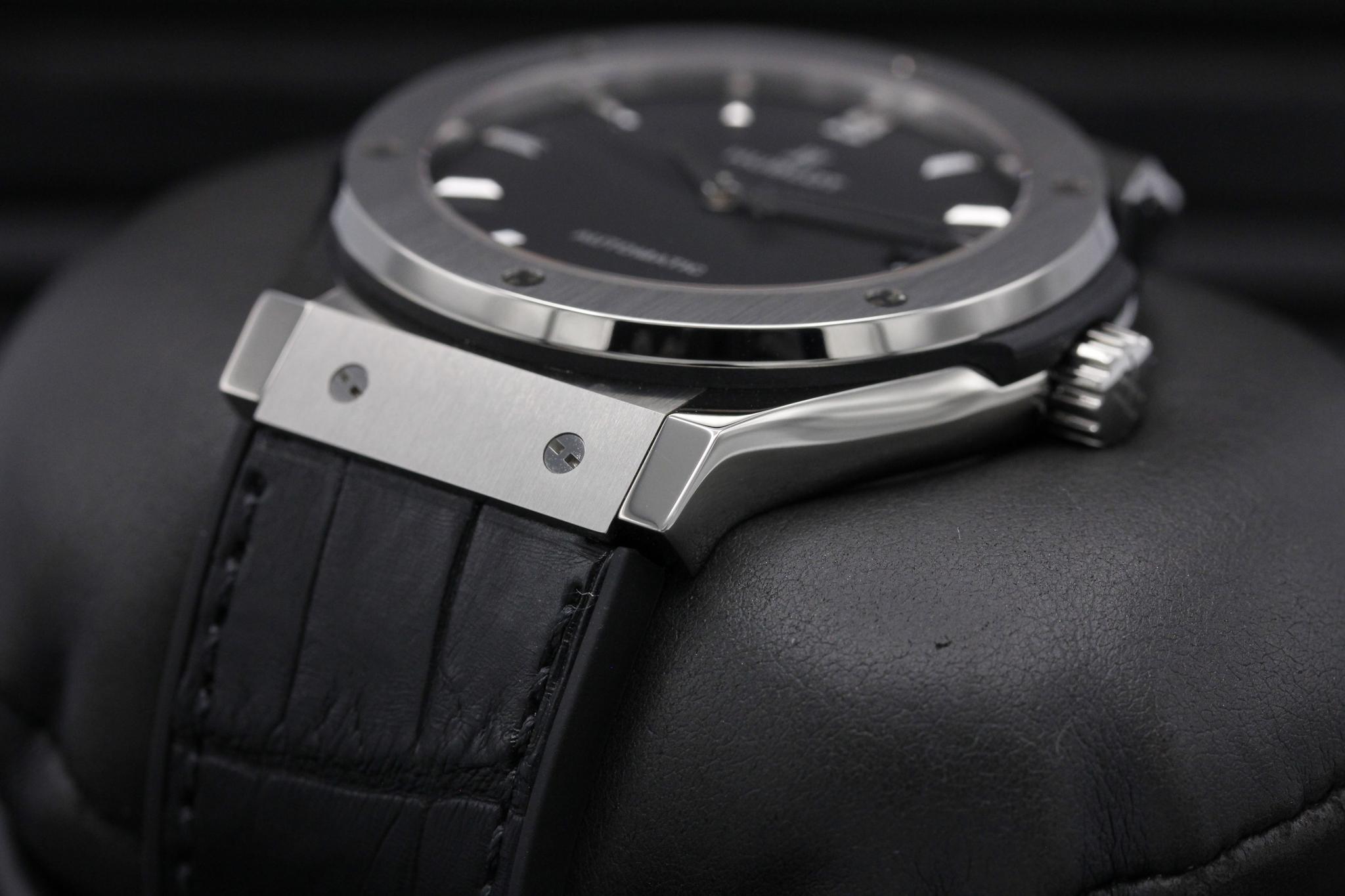 Watch Image 2