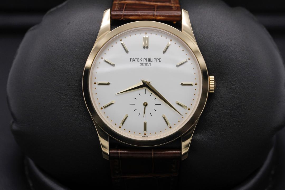 Patek Philippe Calatrava 5196j