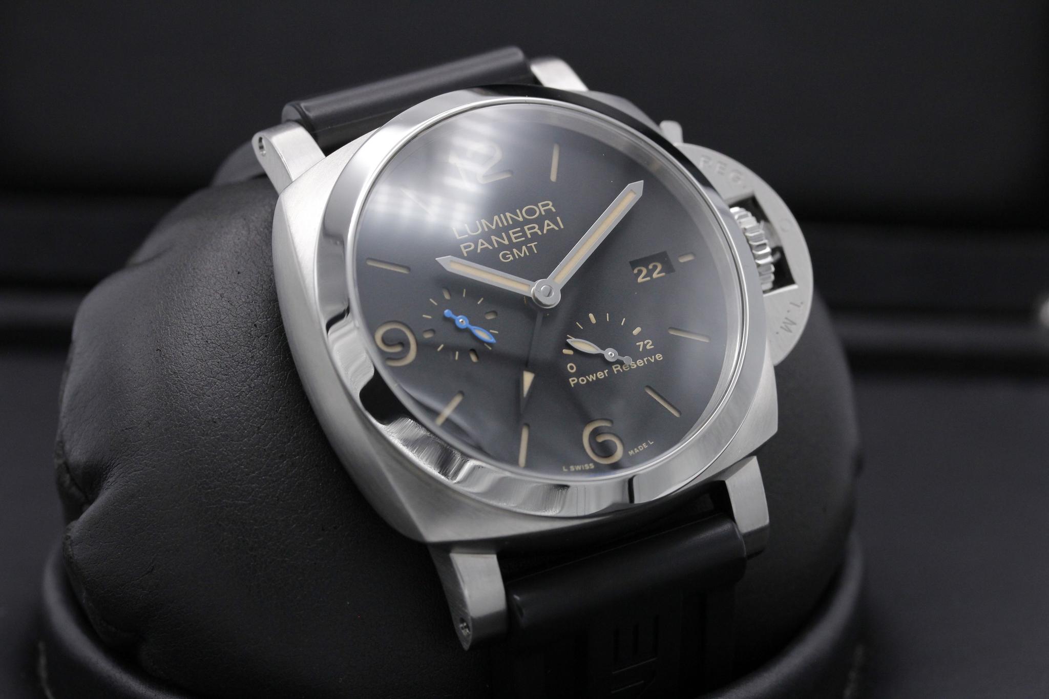 Watch Image 10