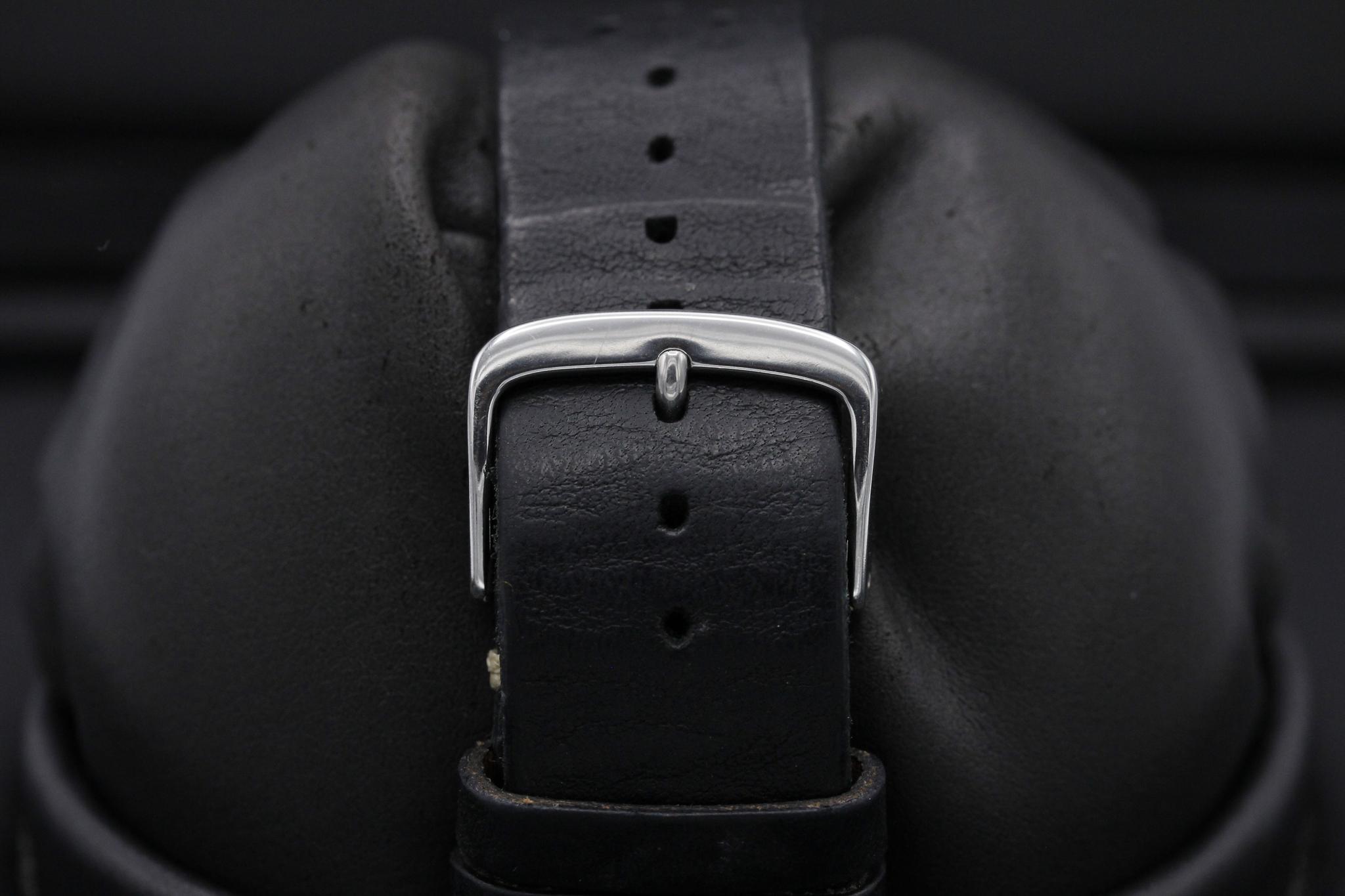 Watch Image 8