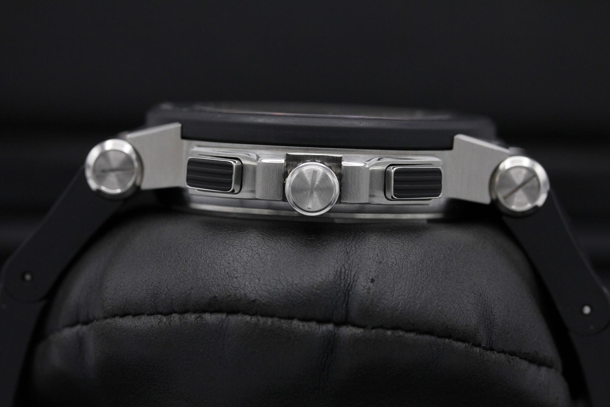 Watch Image 3