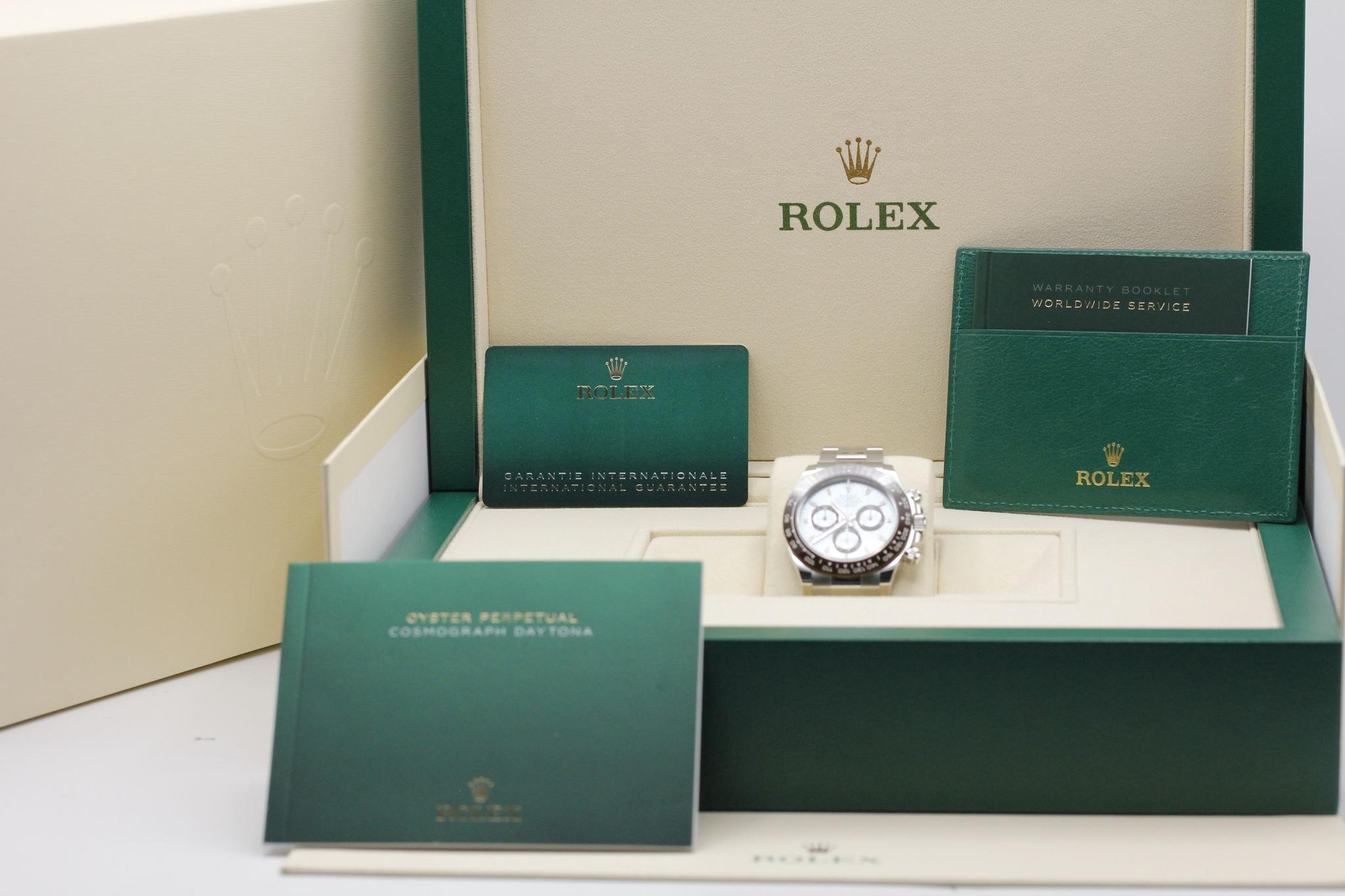 Watch Image 11