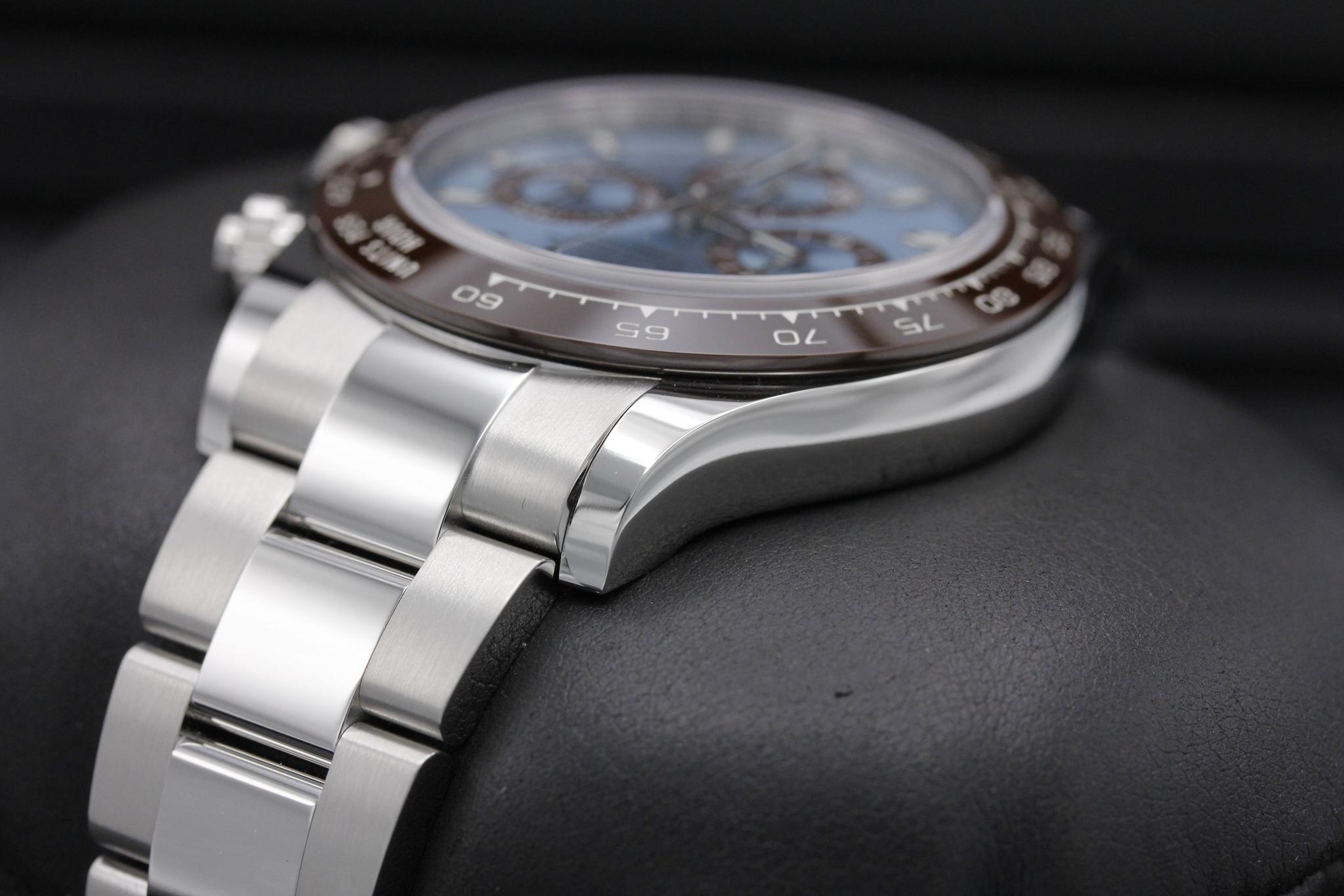 Watch Image 5