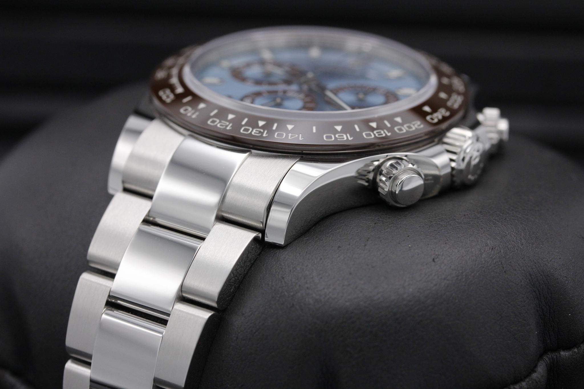 Watch Image 2